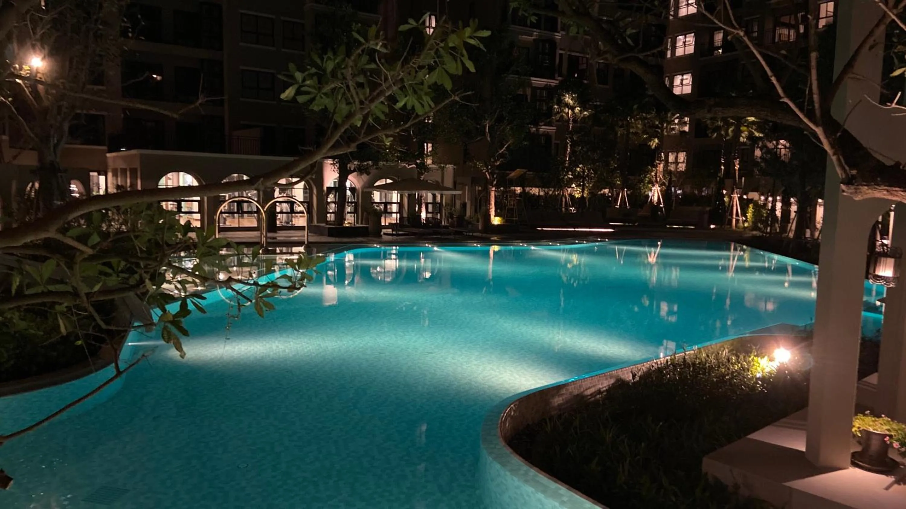 La Casita pool access condo HuaHin