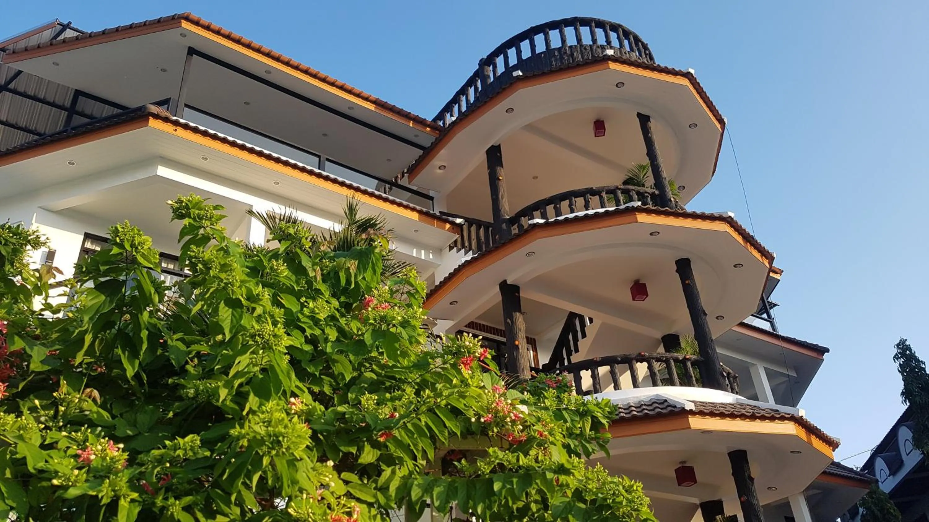 Property building in La Capannina Hotel Patong