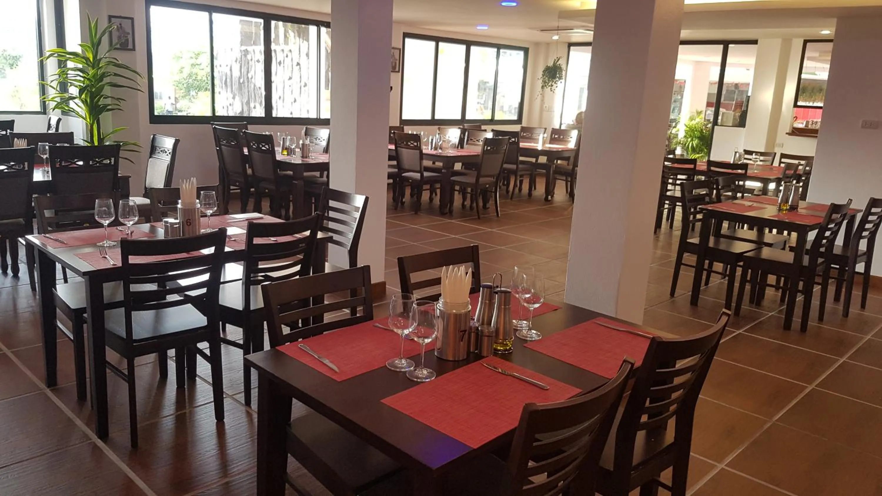 Restaurant/places to eat in La Capannina Hotel Patong