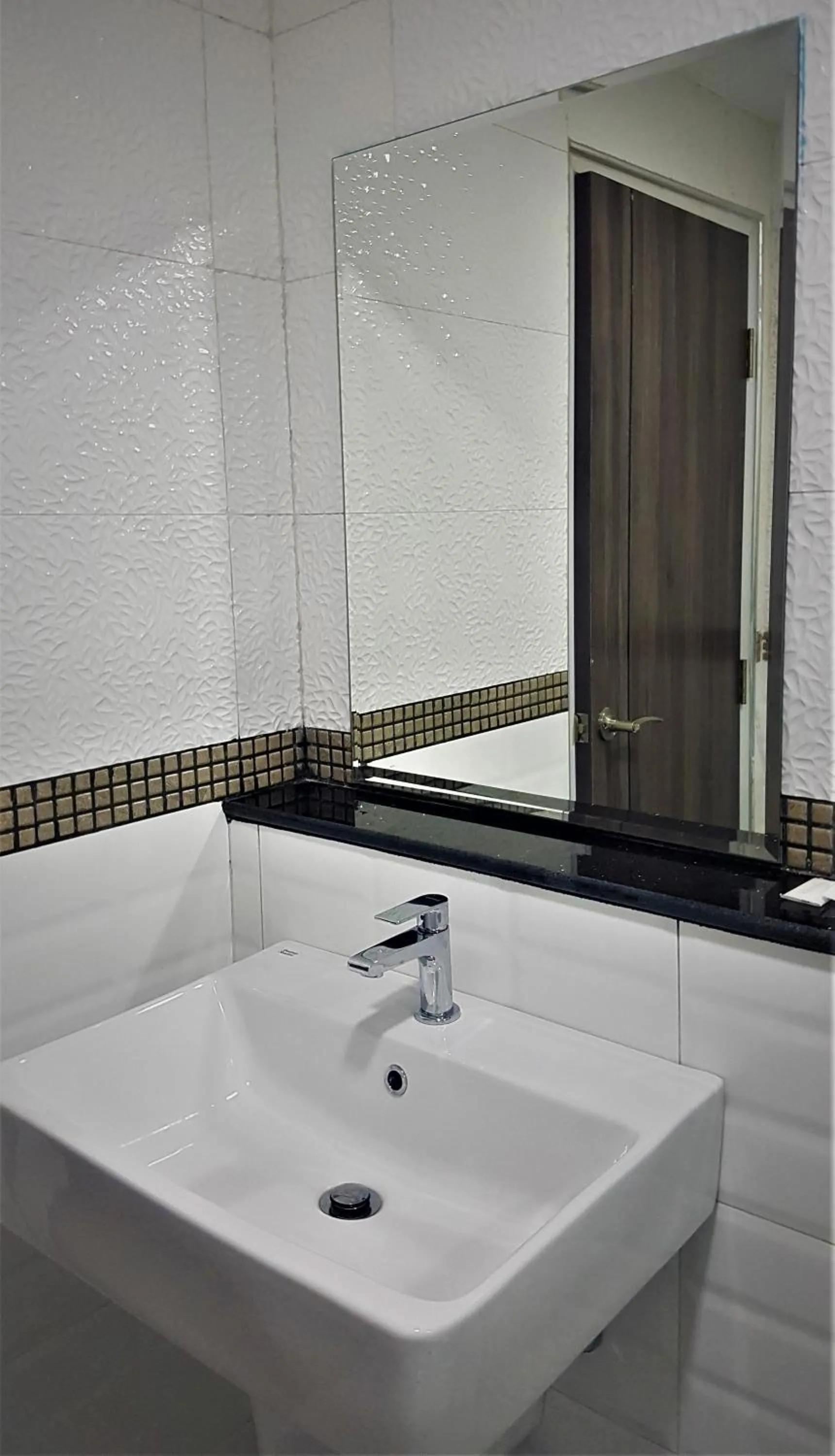 Bathroom in La Capannina Hotel Patong