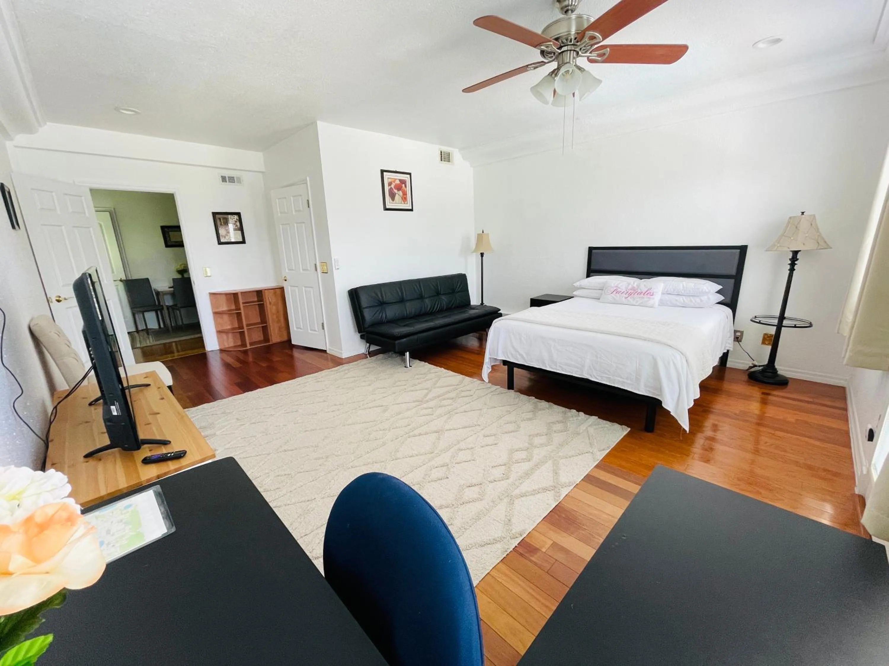 Bedroom, Bed in 2 Bedroom Apartment