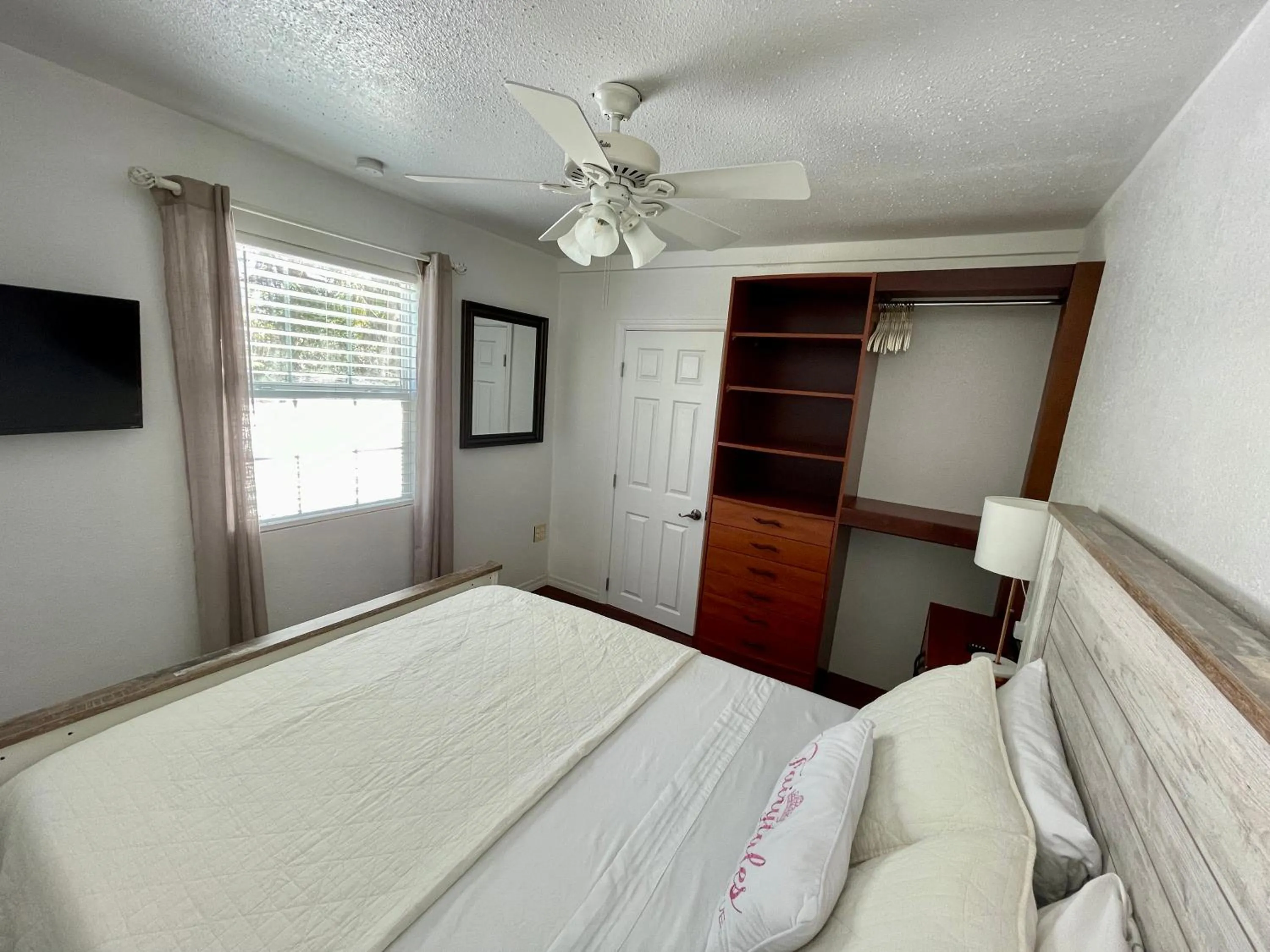 Bedroom, Bed in 2 Bedroom Apartment