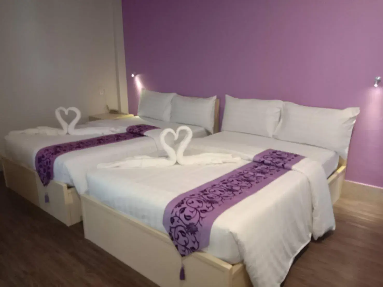 Bed in Thap Sakae Hotel Bed in Thap Sakae Hotel