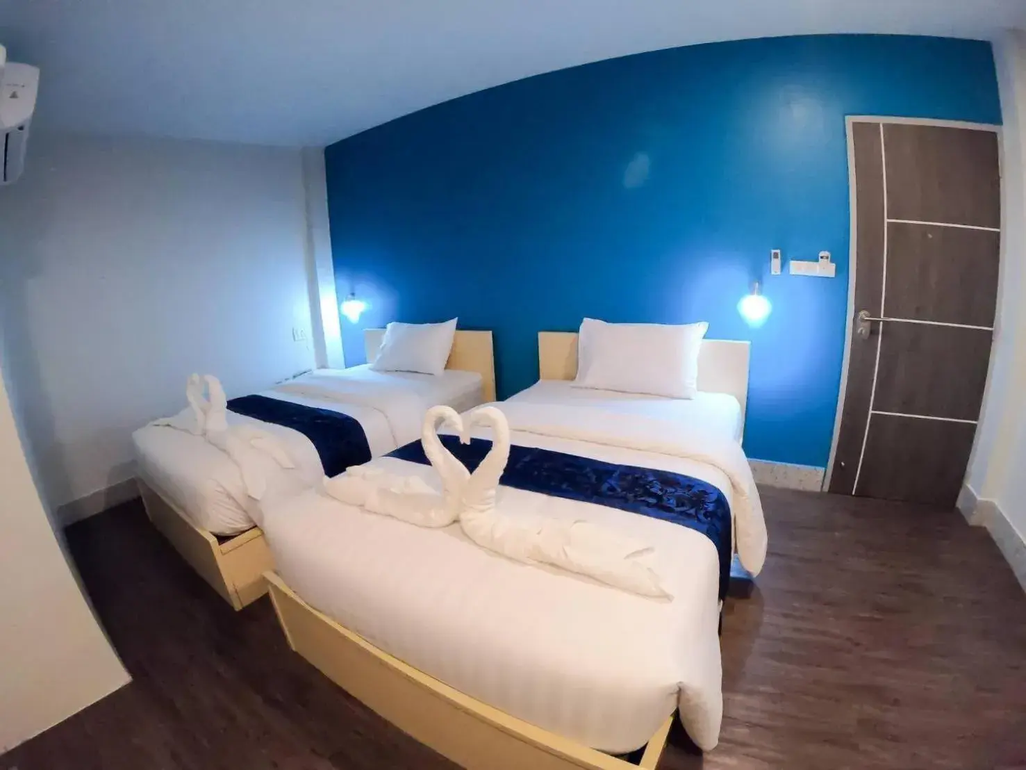 Bed in Thap Sakae Hotel Bed in Thap Sakae Hotel