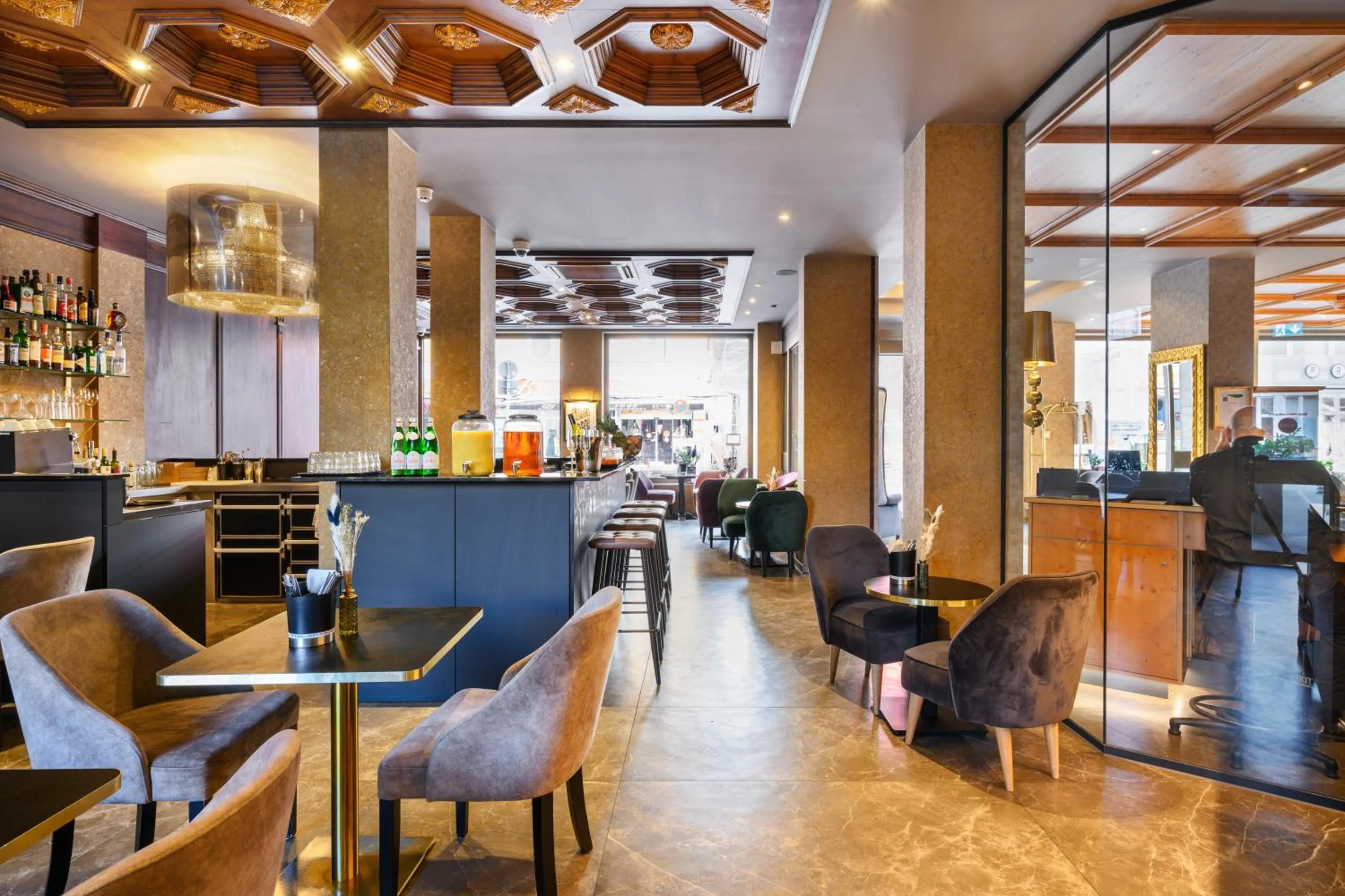 Breakfast in KING's Hotel First