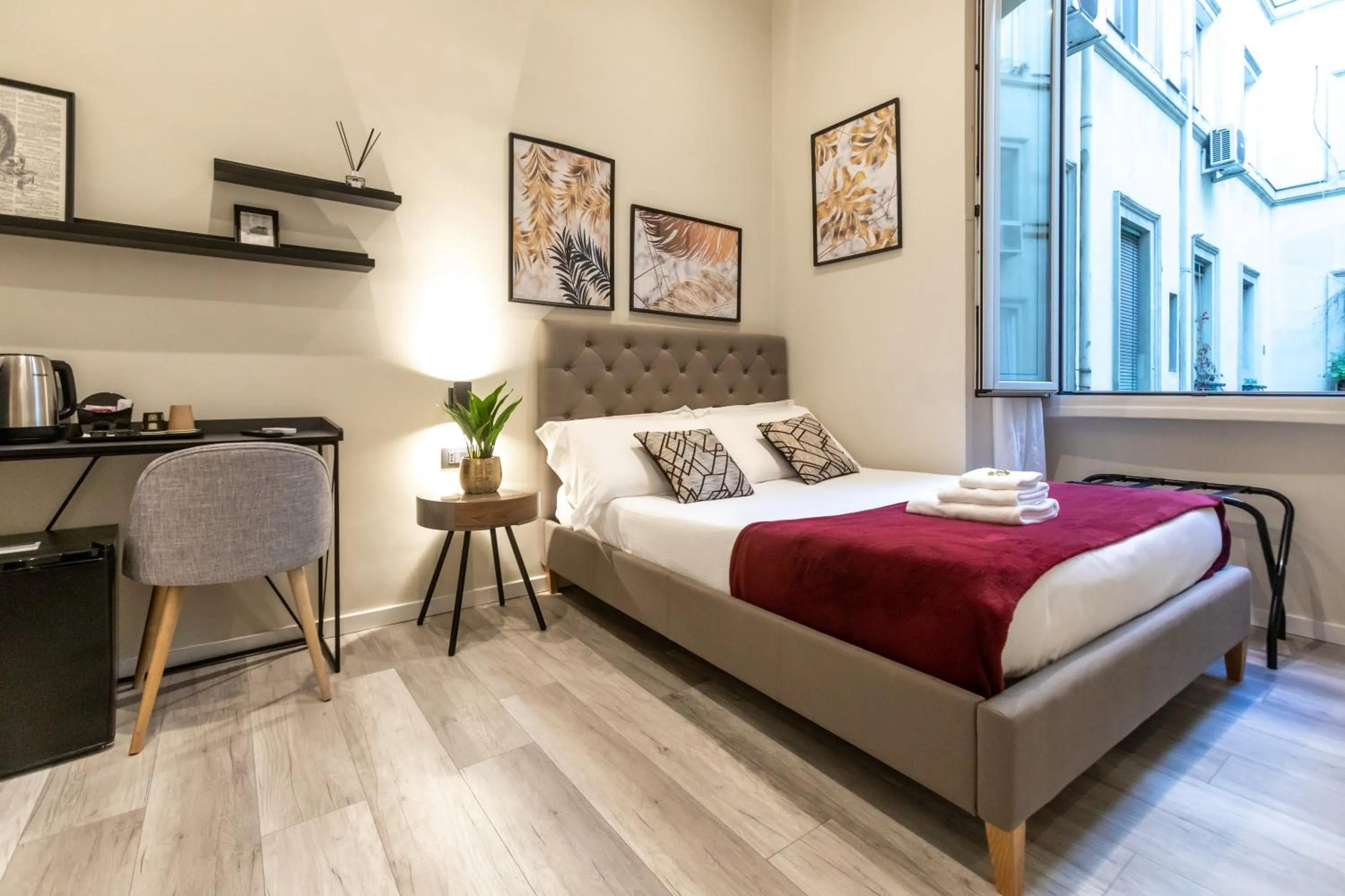 Photo of the whole room, Bed in Suites 44 - Guesthouse close to Vaticano, San Pietro, Castel Sant'angelo