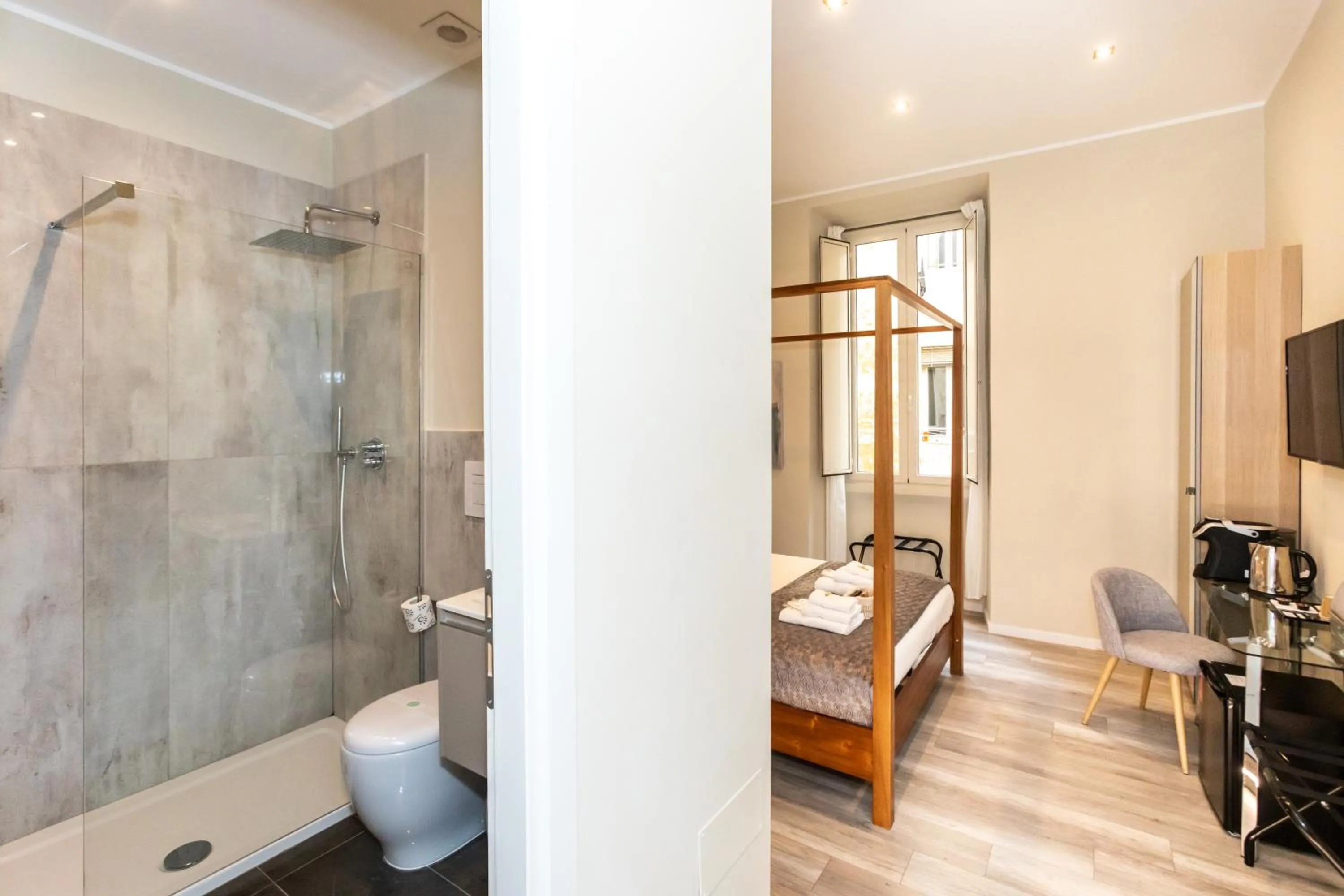 Bathroom in Suites 44 - Guesthouse close to Vaticano, San Pietro, Castel Sant'angelo