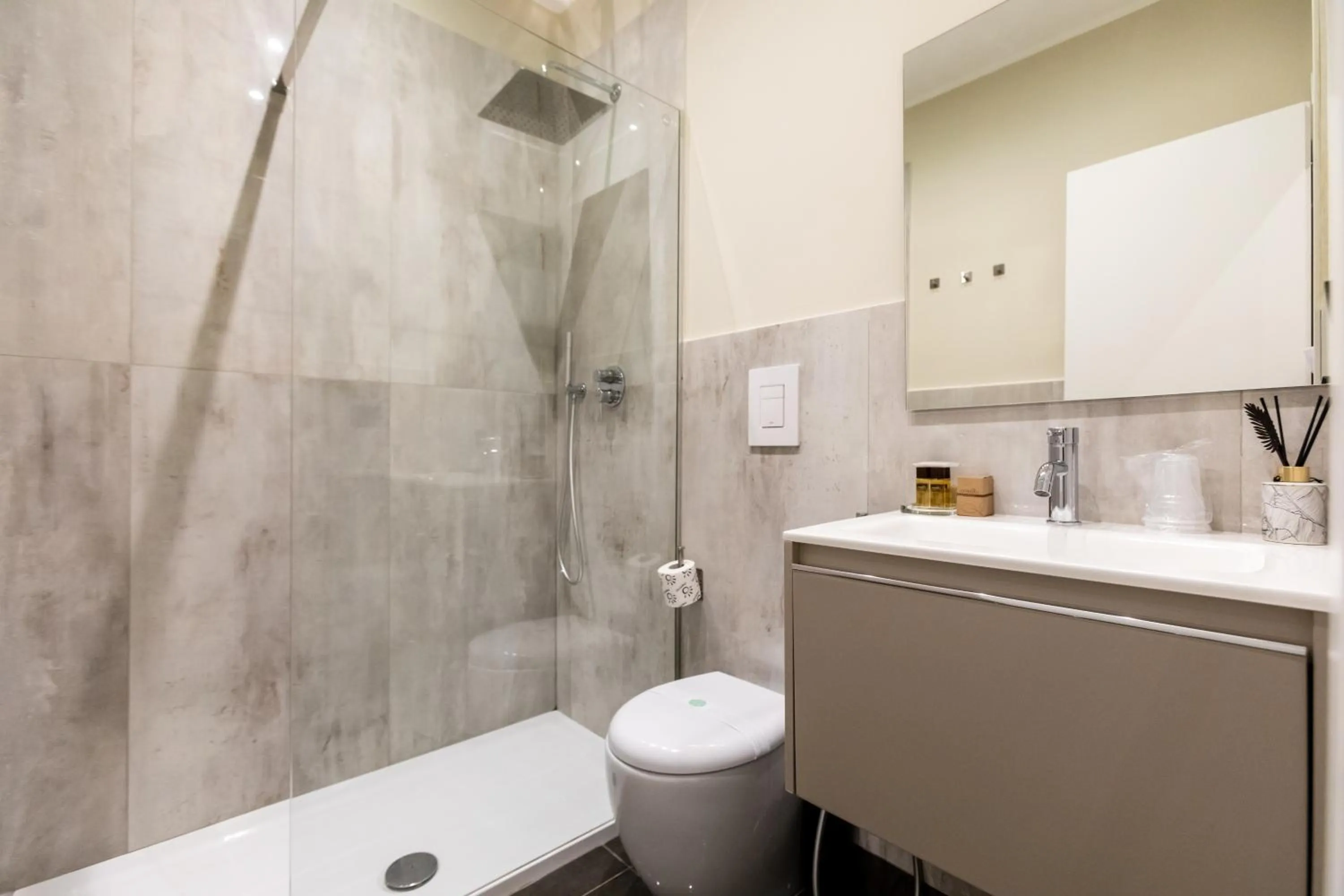 Bathroom in Suites 44 - Guesthouse close to Vaticano, San Pietro, Castel Sant'angelo