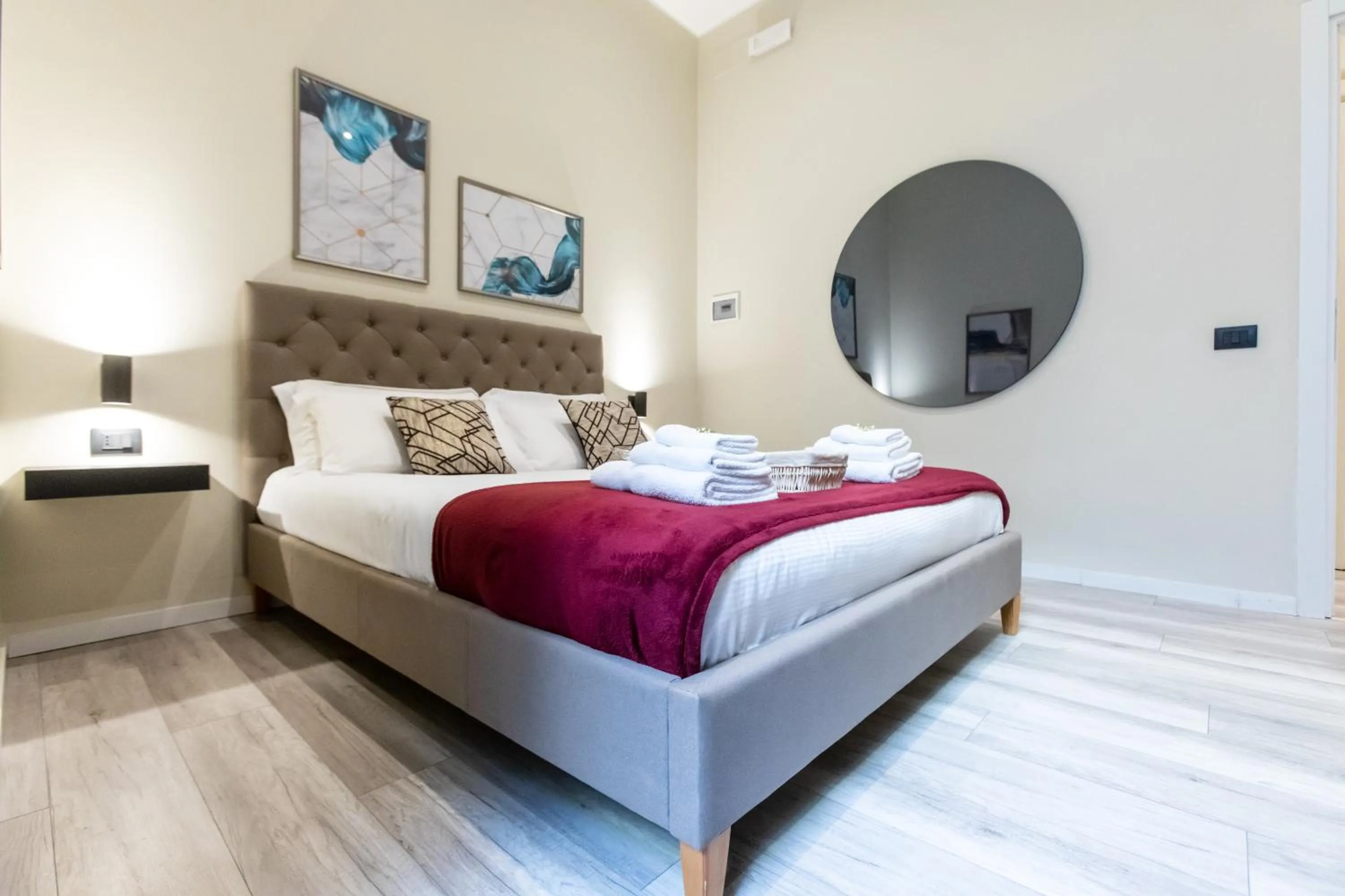 Photo of the whole room, Bed in Suites 44 - Guesthouse close to Vaticano, San Pietro, Castel Sant'angelo