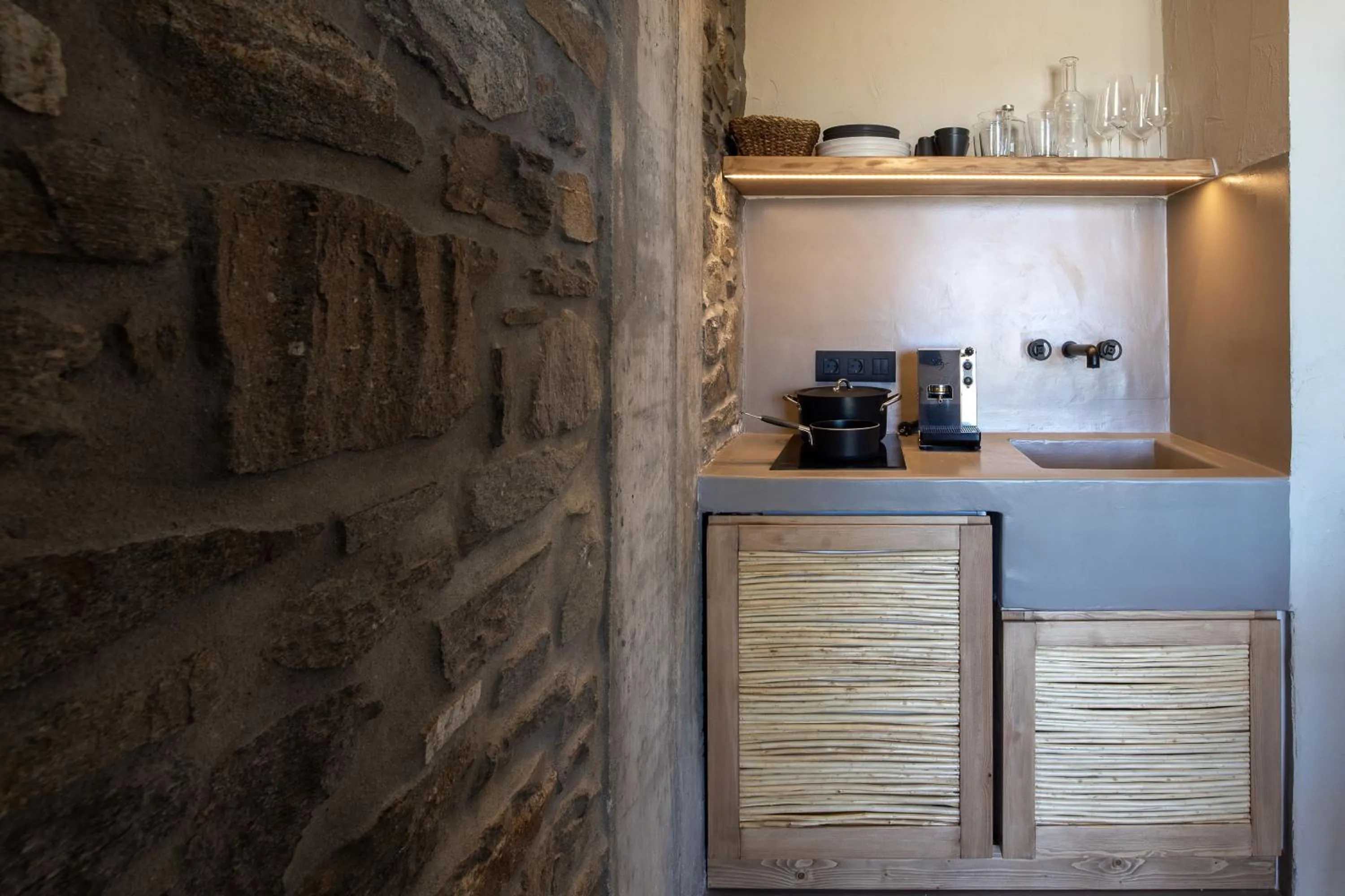 Coffee/tea facilities in Seesoo Paros Beachfront Resort