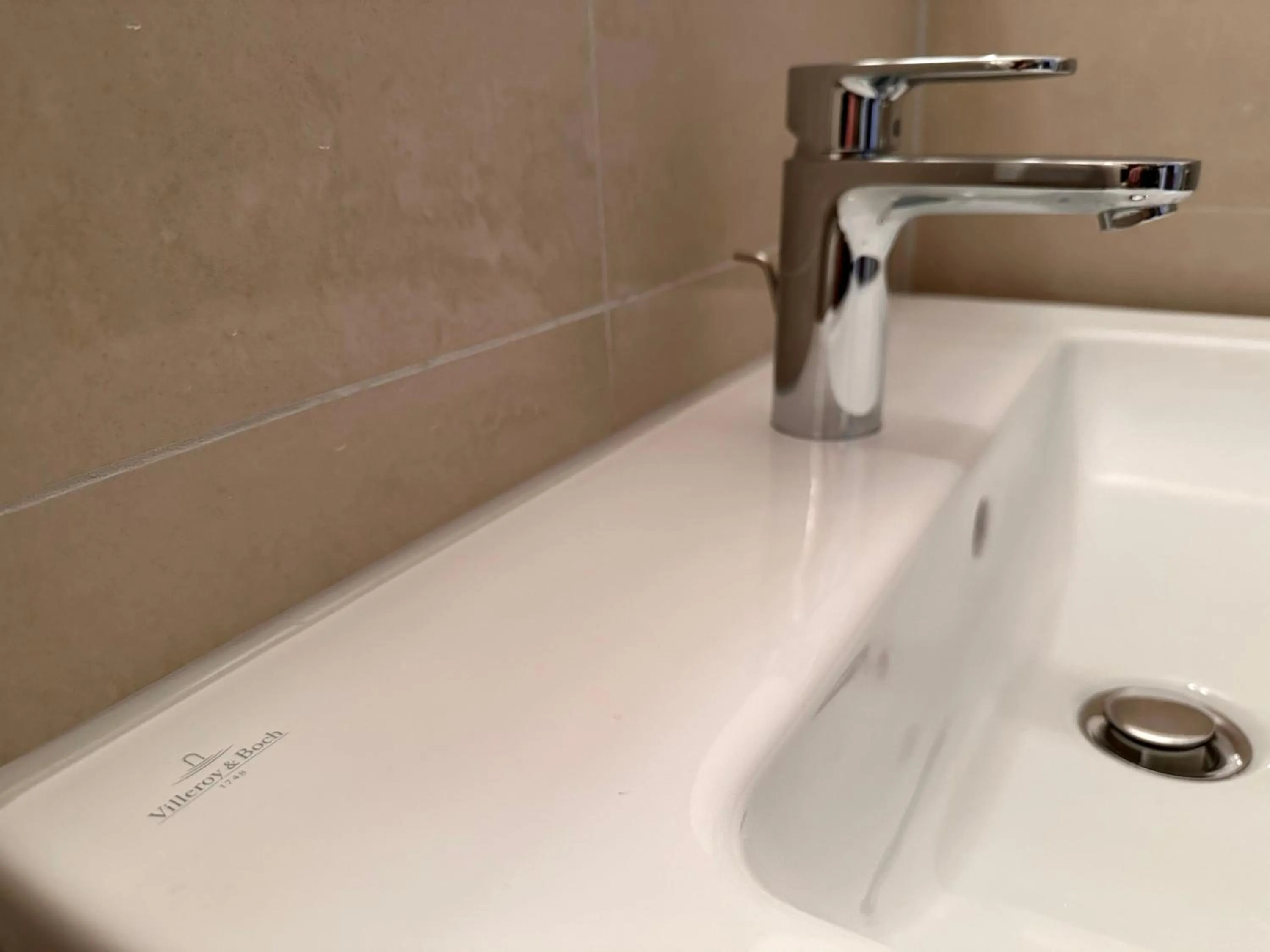 Bathroom in Altstadthotel Hayk am Rhein