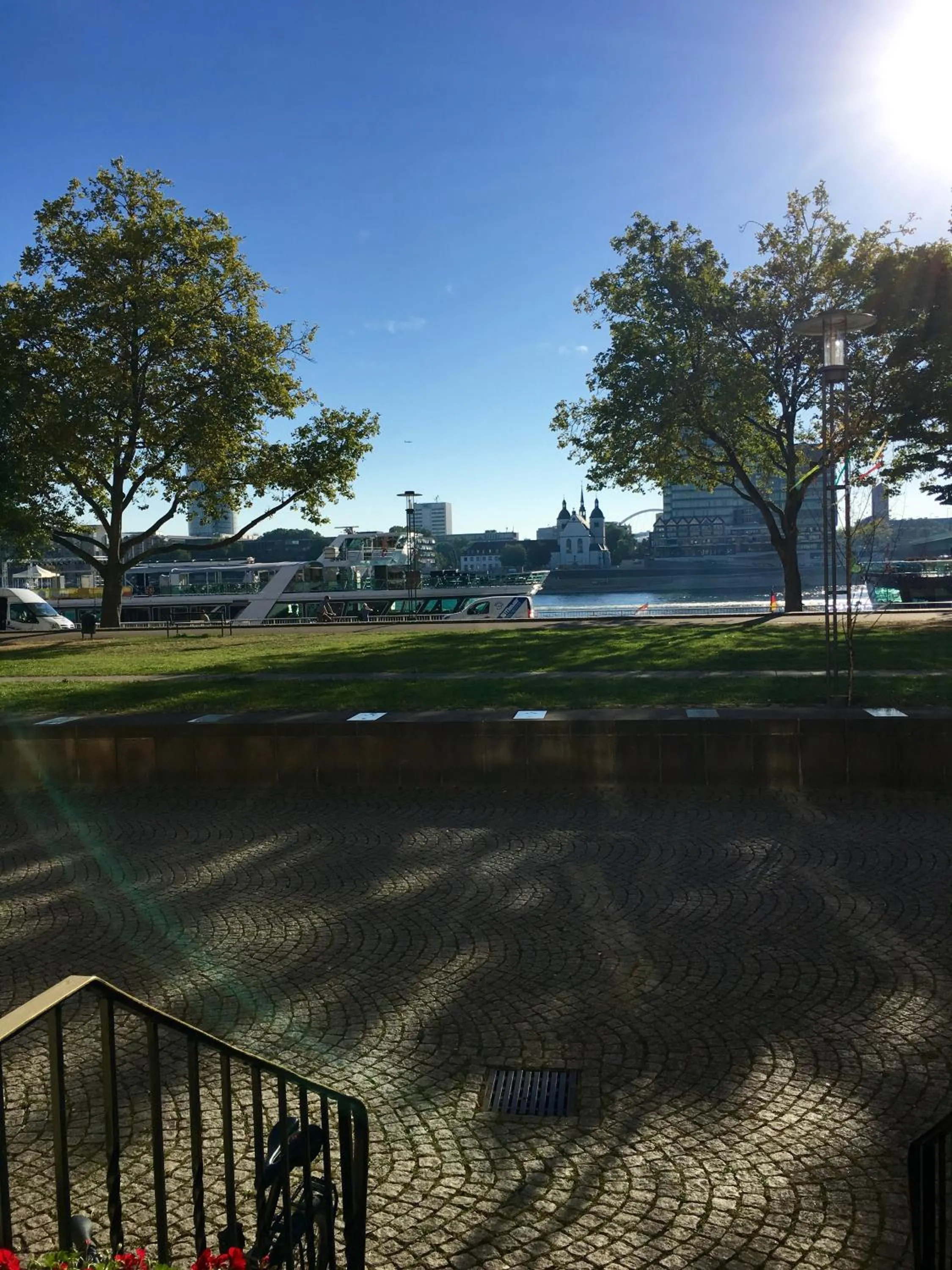 Facade/entrance in Altstadthotel Hayk am Rhein
