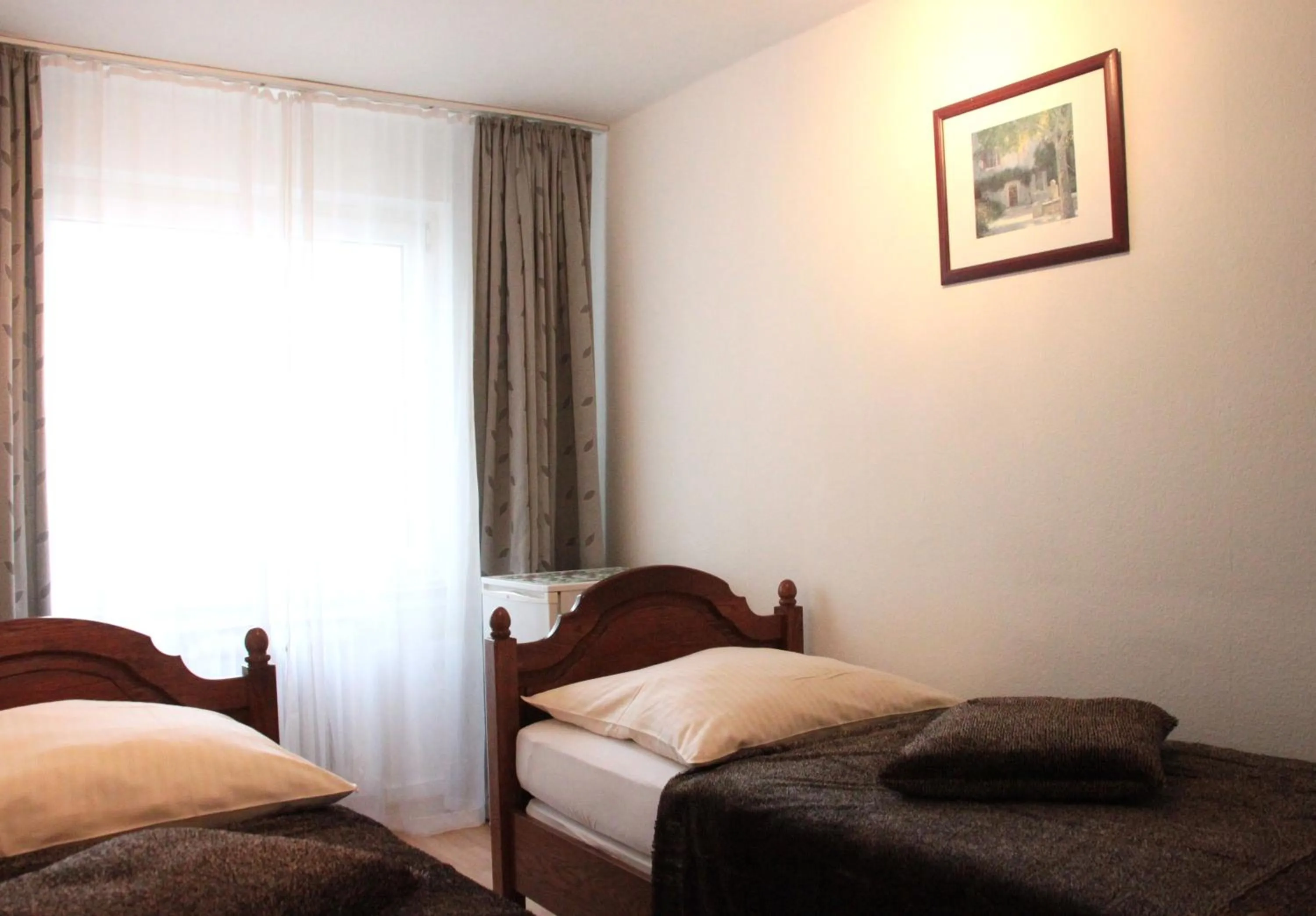 Photo of the whole room, Bed in Altstadthotel Hayk am Rhein