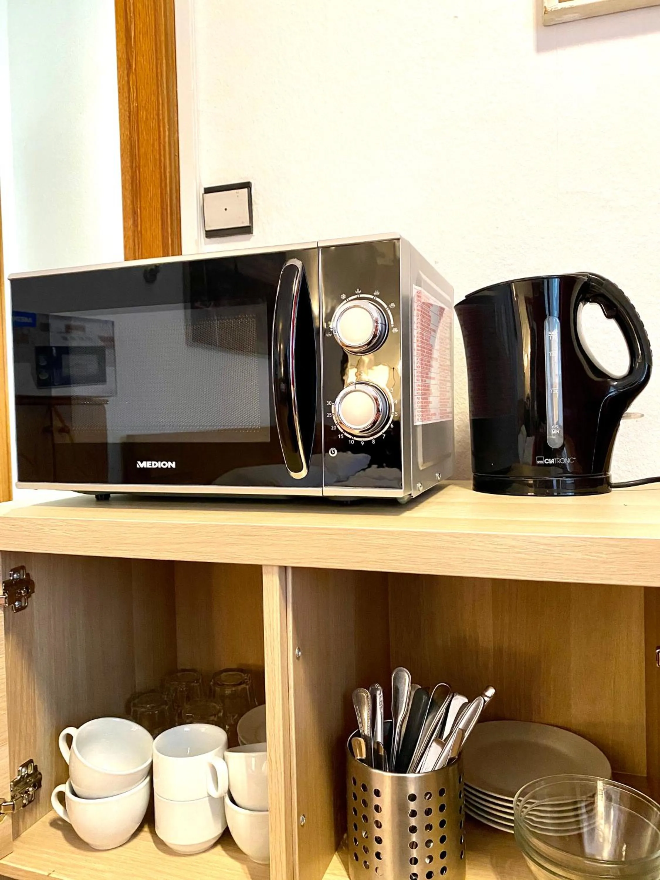 Coffee/tea facilities in Altstadthotel Hayk am Rhein