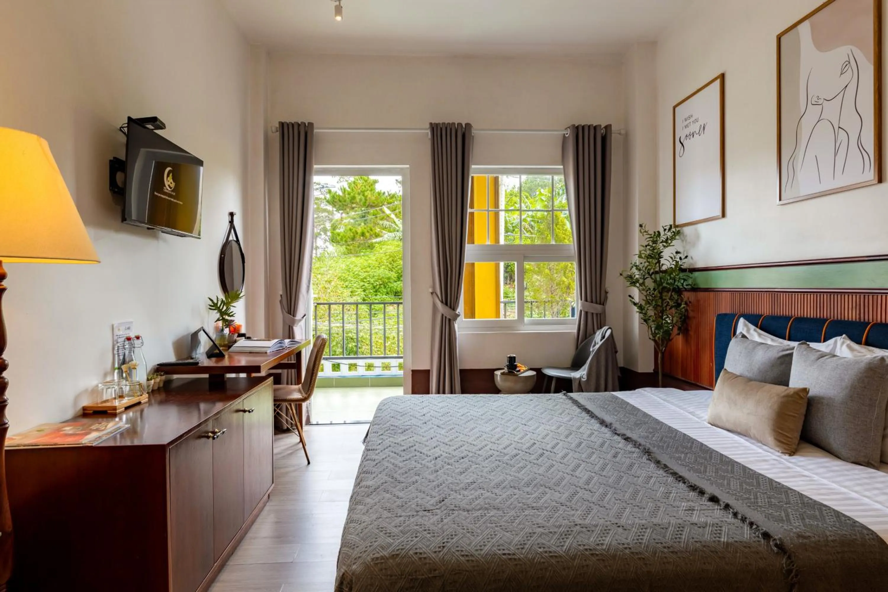 View (from property/room), Bed in Casanova Dalat Hotel