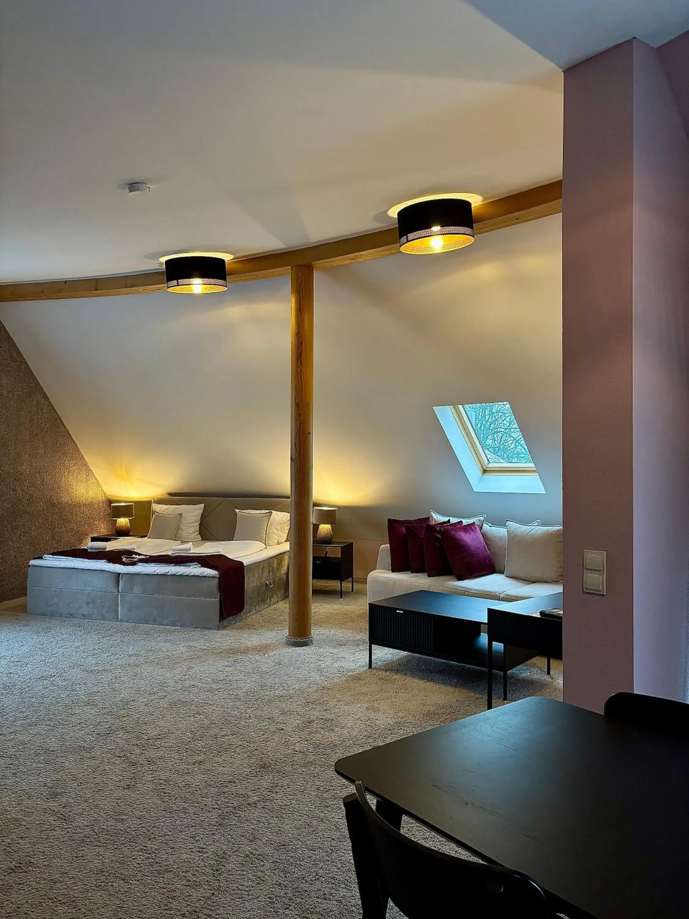 Bed in Empress Boutique Hotel Bed in Empress Boutique Hotel