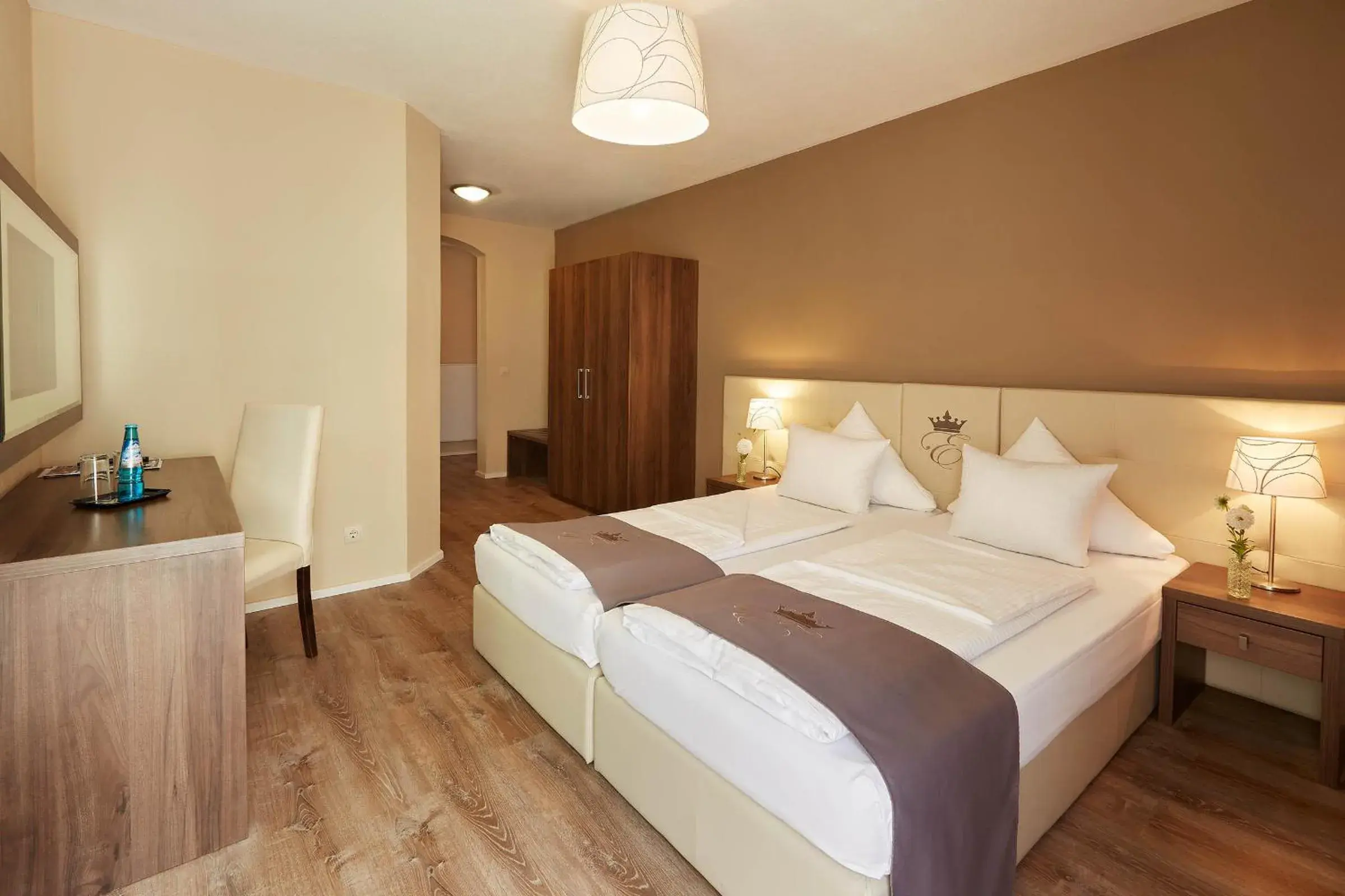 Photo of the whole room, Bed in Empress Boutique Hotel Photo of the whole room, Bed in Empress Boutique Hotel