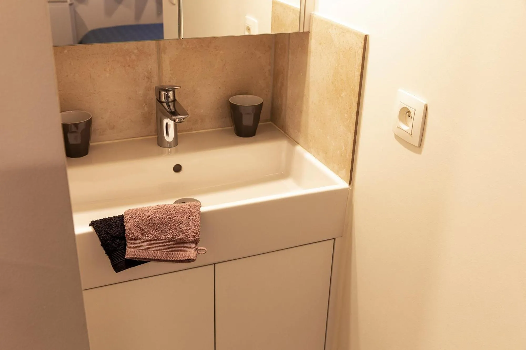 Bathroom in B&B Steendam 66