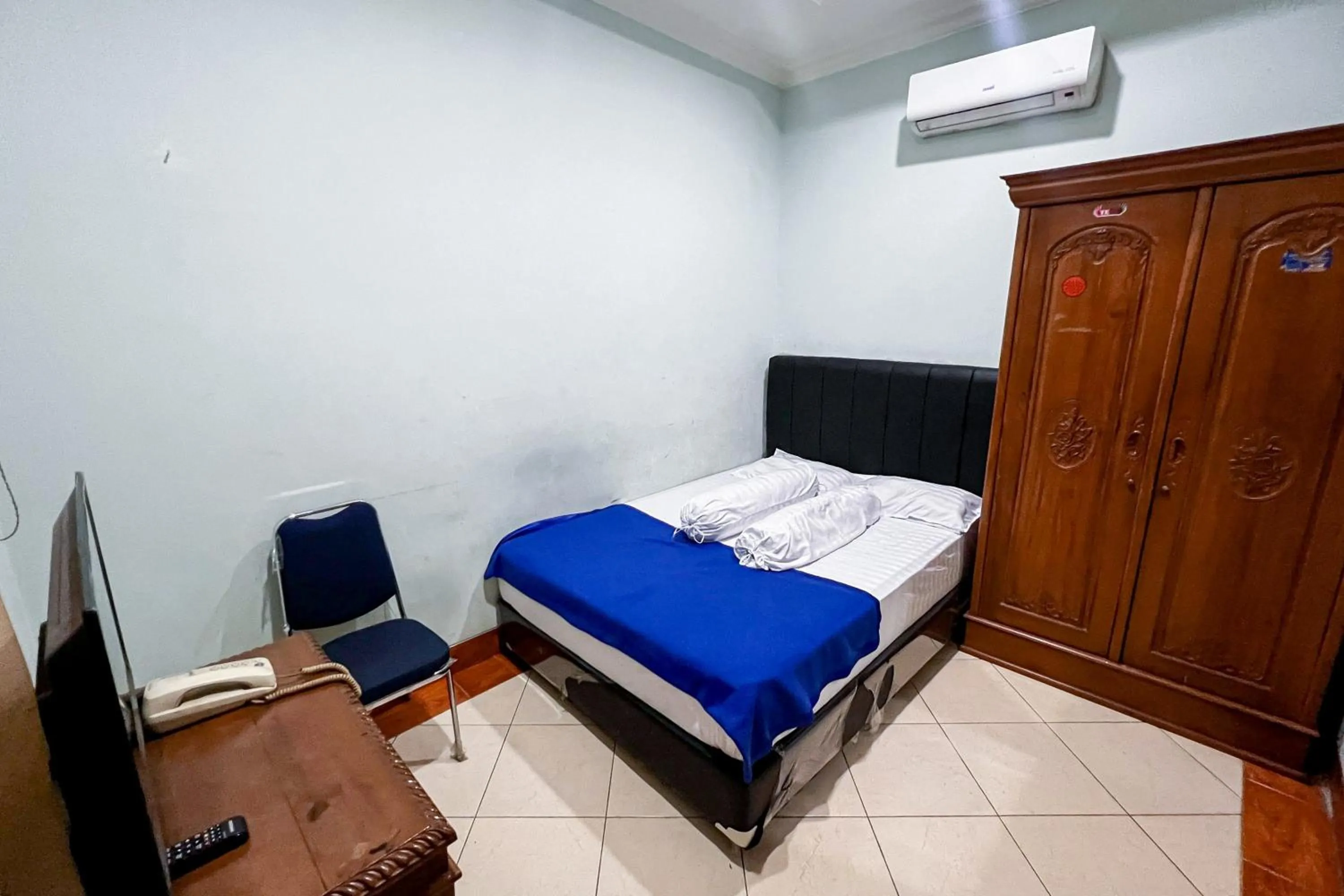 Bed in House Of Livina Mitra RedDoorz