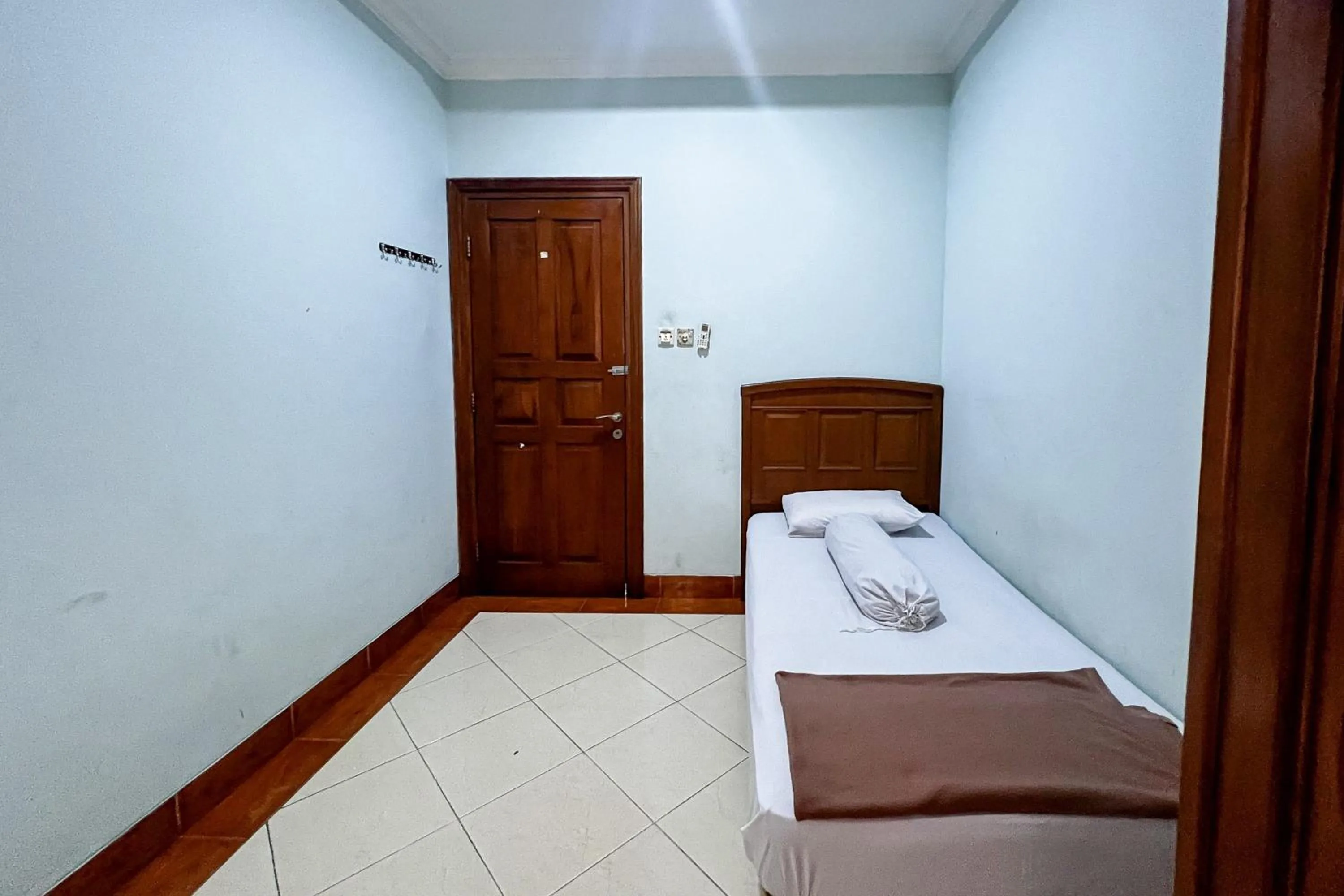 Bed in House Of Livina Mitra RedDoorz