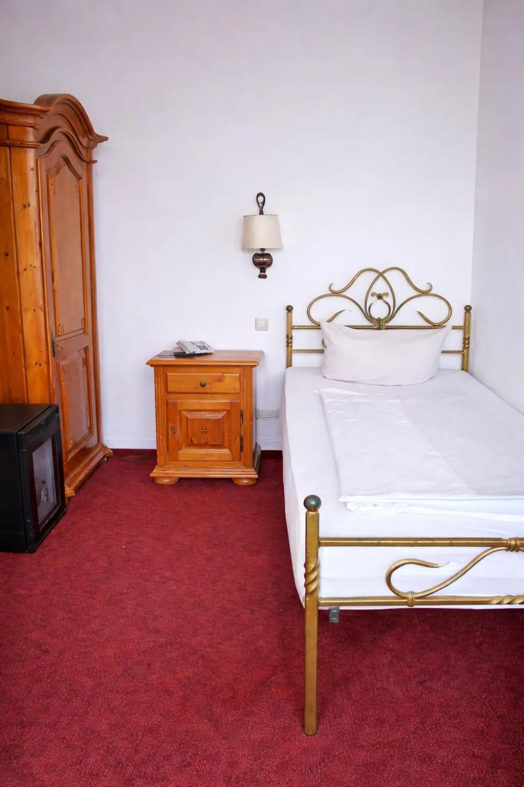 Photo of the whole room, Bed in Laimer Hof am Schloss Nymphenburg