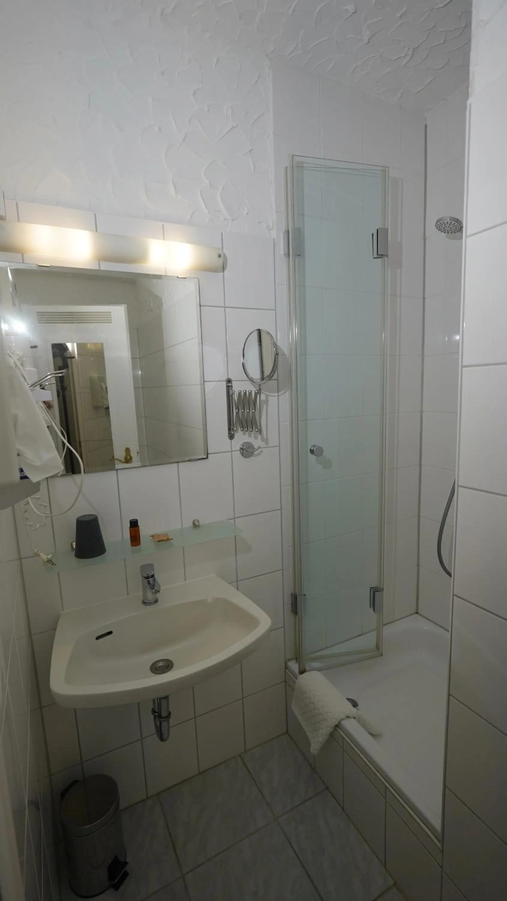 Bathroom in Hotel und Restaurant Löwenbräu Köln