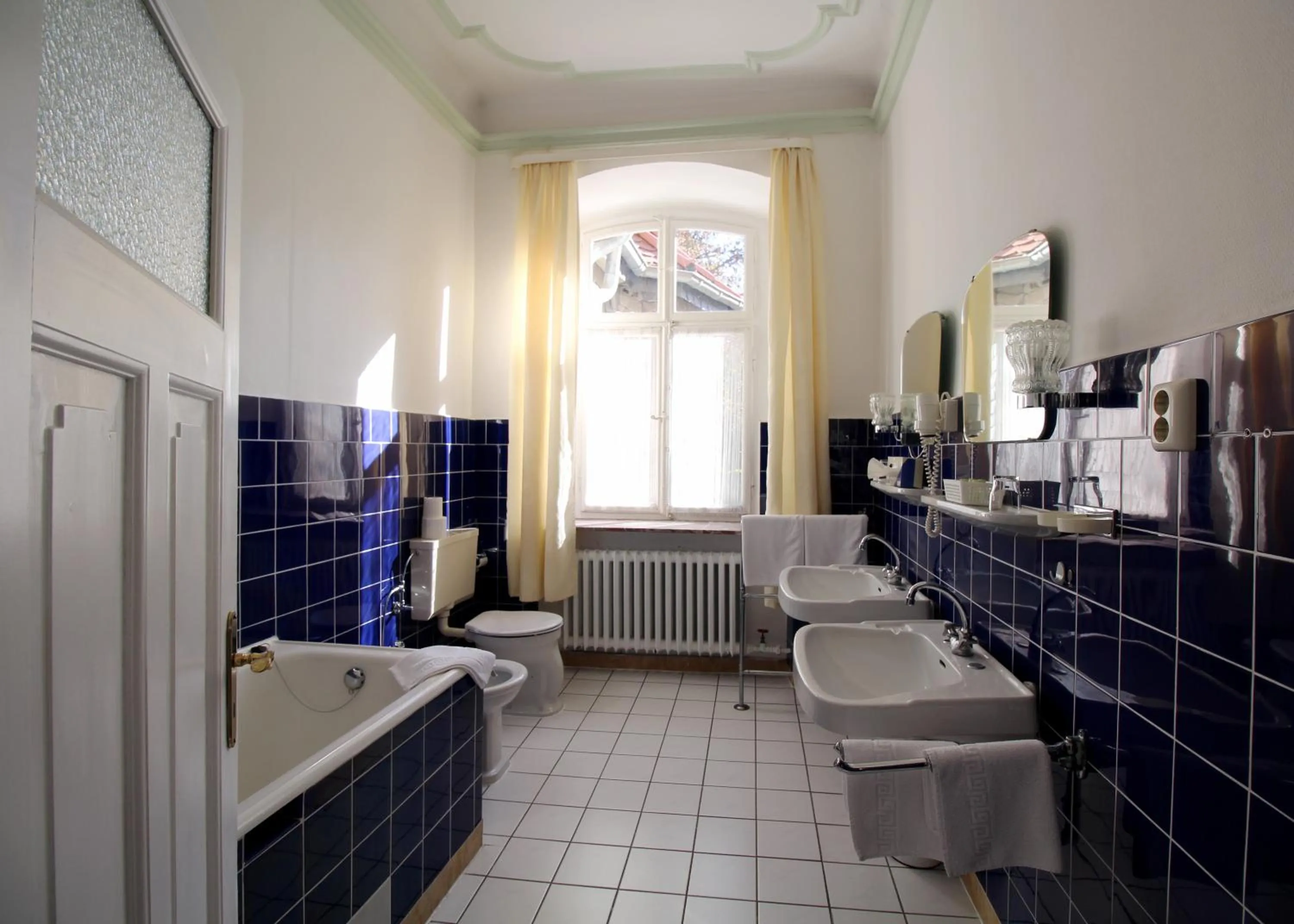 Bathroom in Historisches Hotel zum Schwan