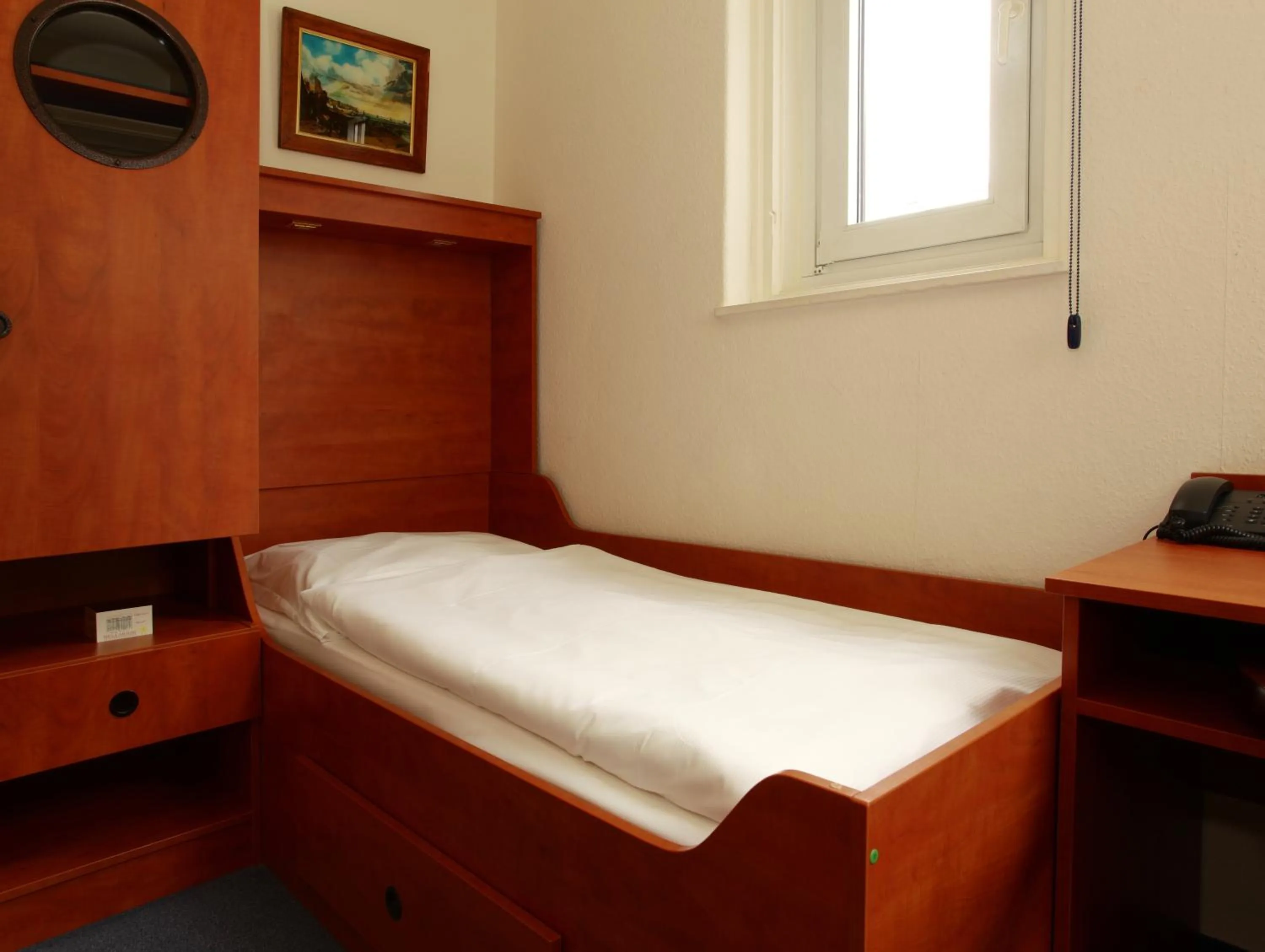 Bed in Hotel Bellmoor im Dammtorpalais