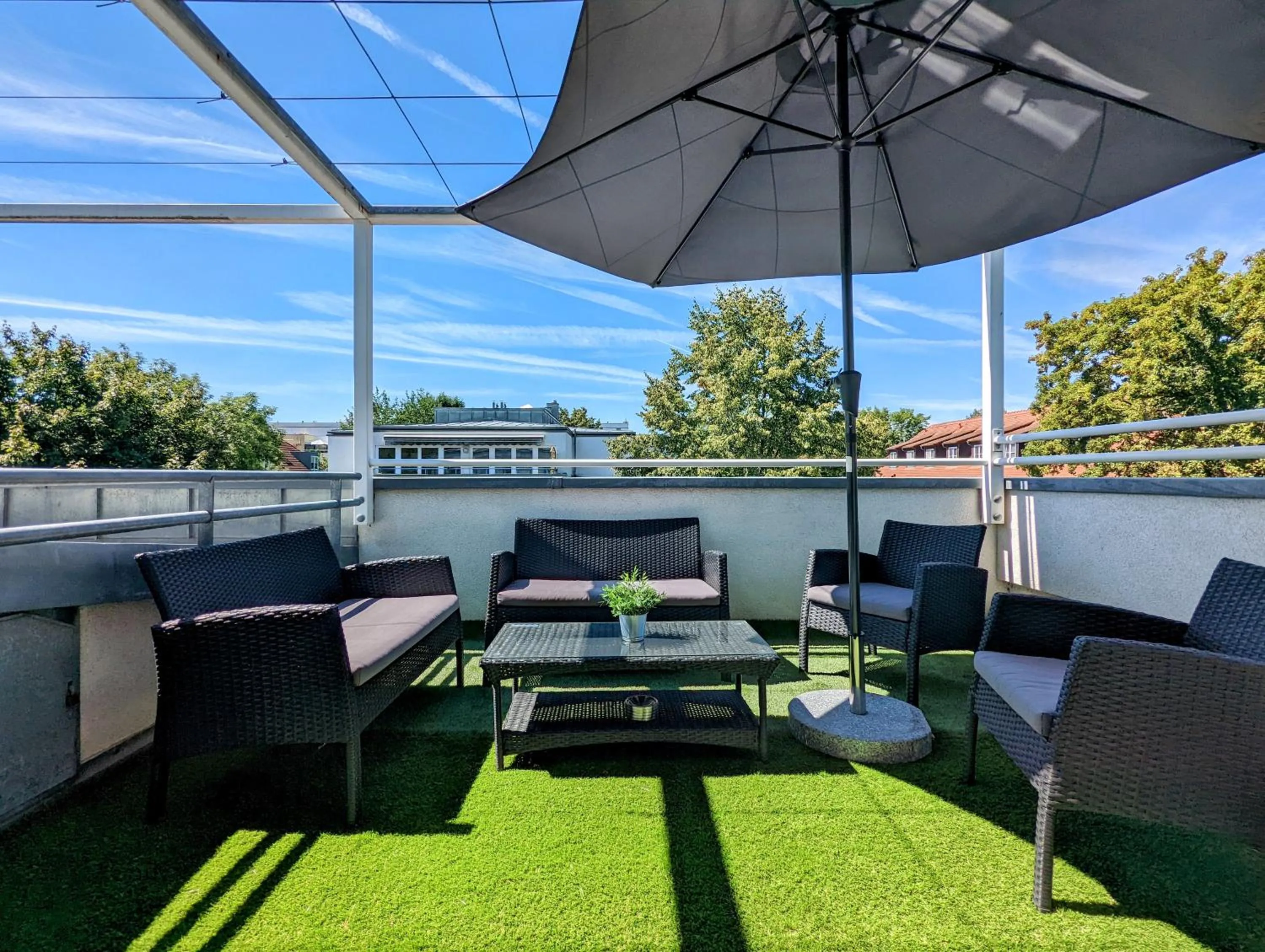 Leipzig-Residenz Waldstraße am Zoo und Red Bull Arena , Rooftop Apartment mit 2 Dachterrassen