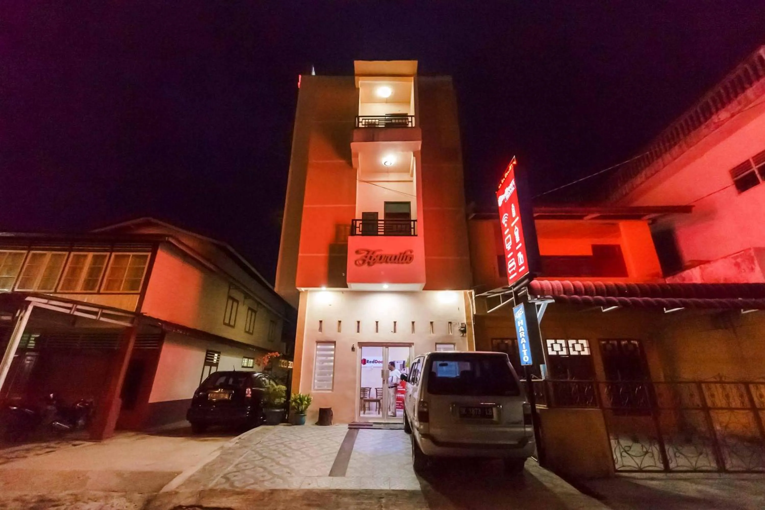 Property building in RedDoorz @ Haraito Tarutung