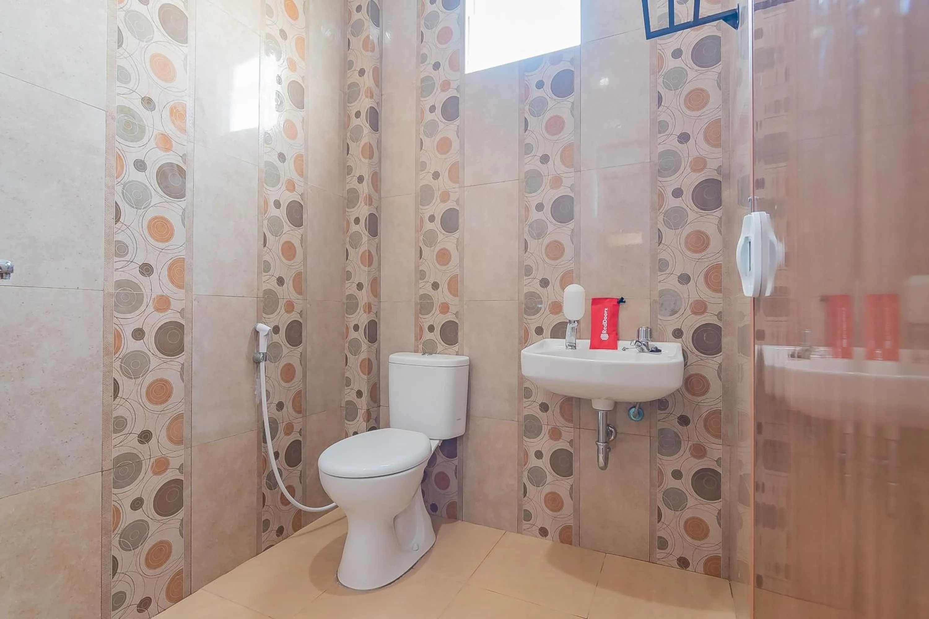 Bathroom in RedDoorz Plus near Taman Budaya Samarinda
