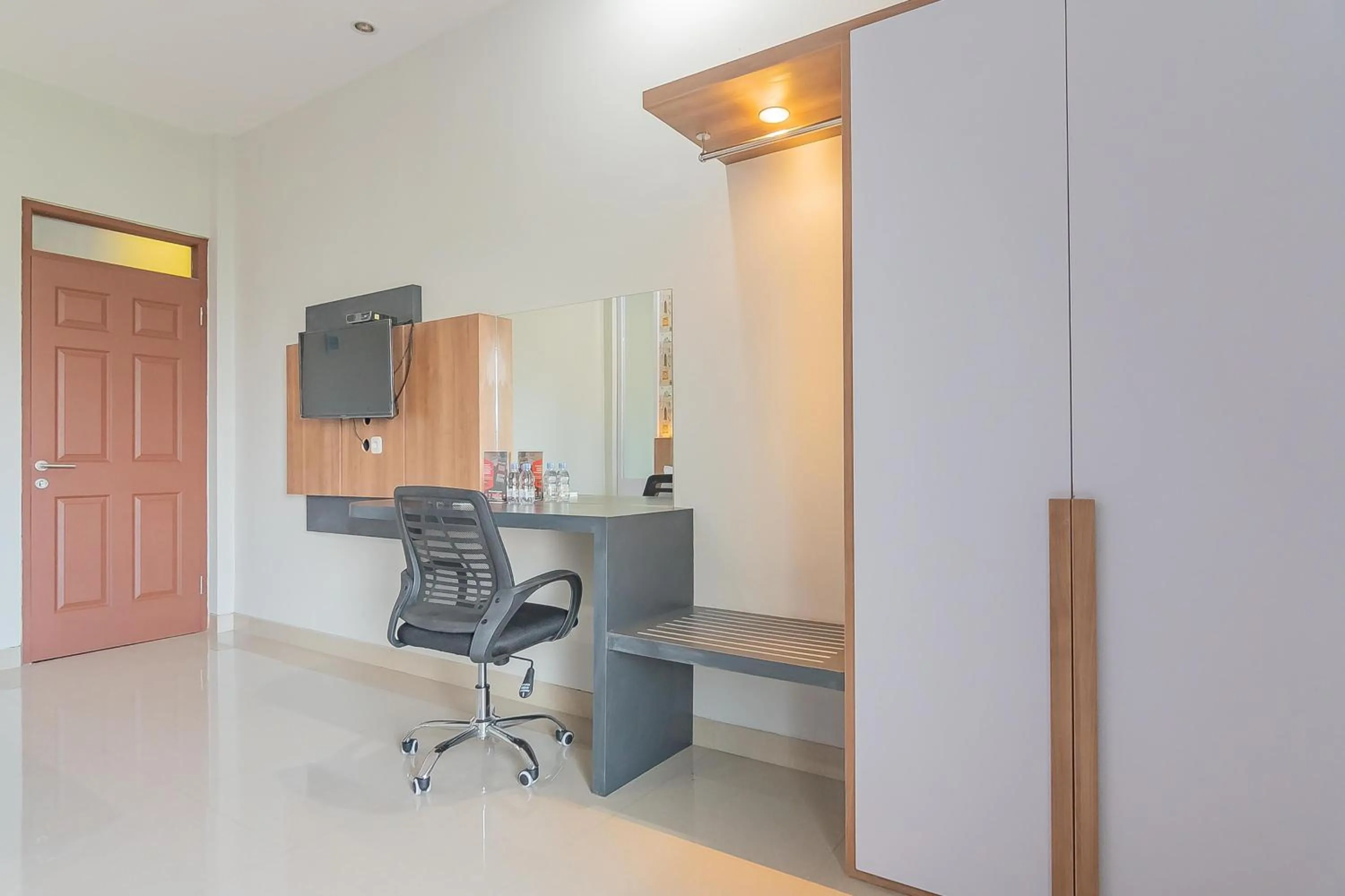 RedDoorz Plus near Taman Budaya Samarinda