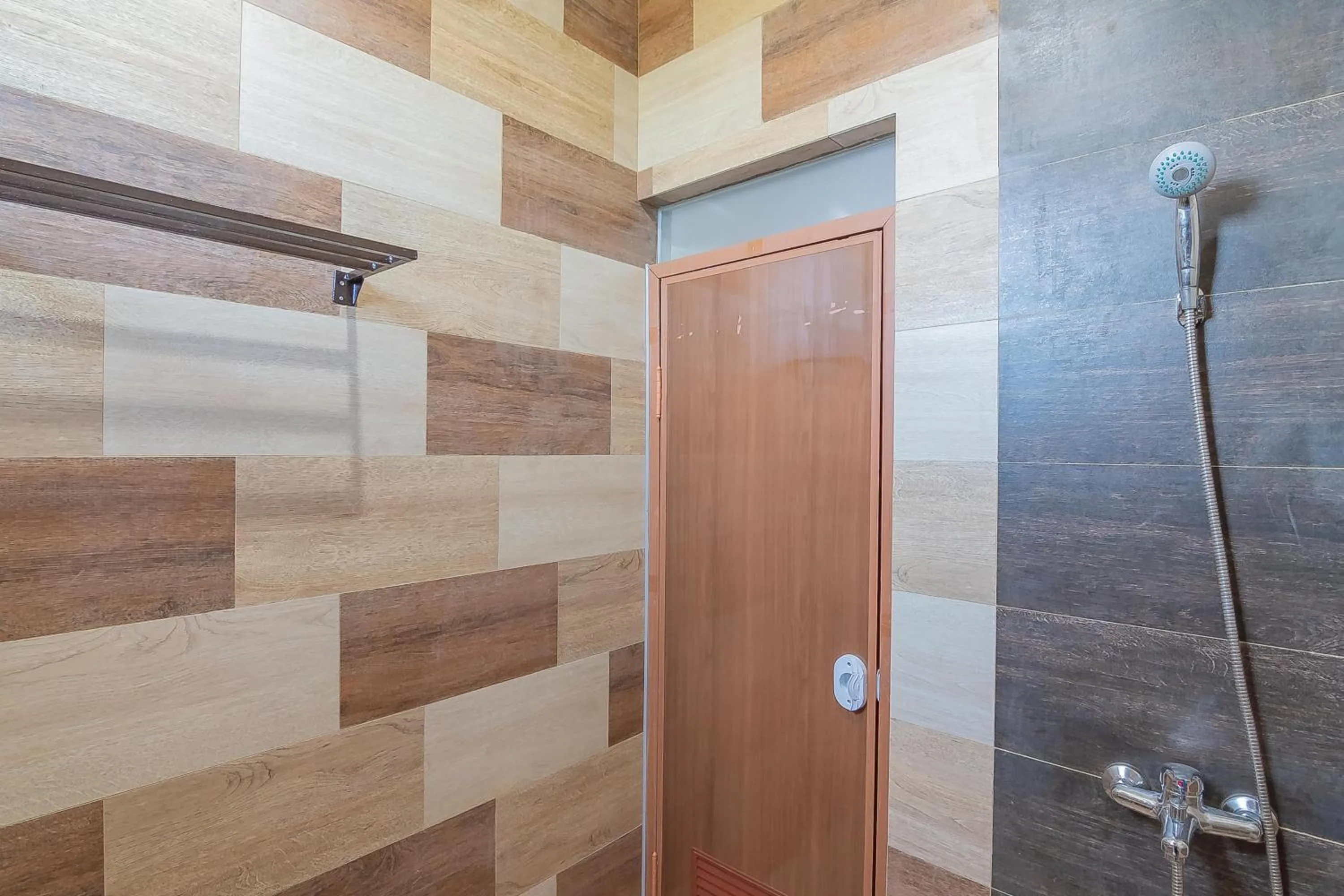 Bathroom in RedDoorz Plus near Taman Budaya Samarinda