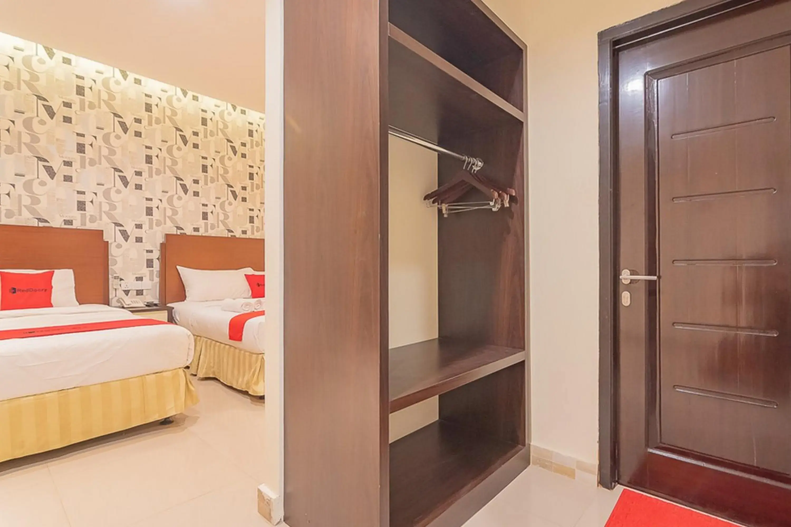 Bed in RedDoorz Plus @ Siradj Salman Samarinda Bed in RedDoorz Plus @ Siradj Salman Samarinda