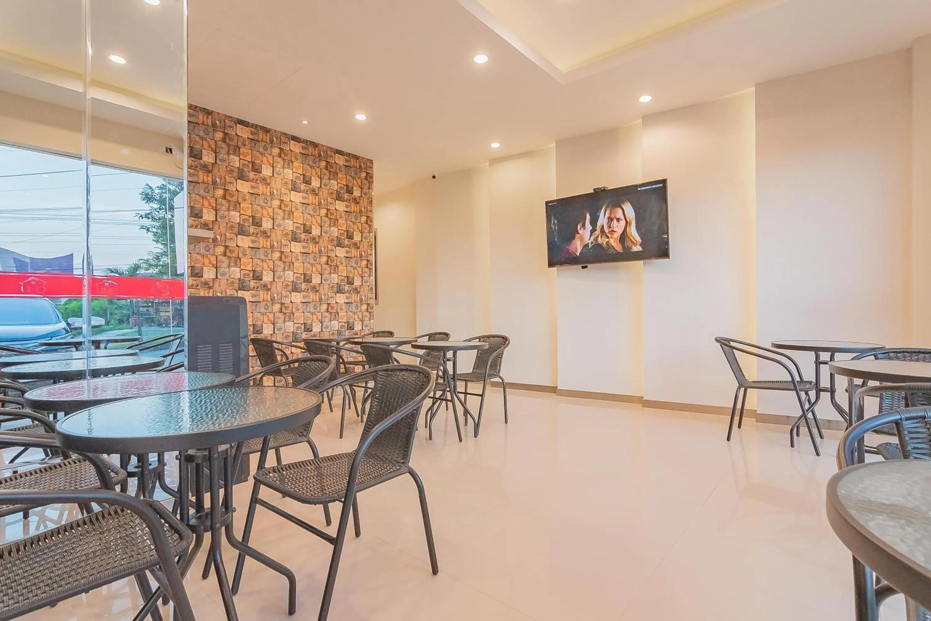 Restaurant/places to eat in RedDoorz Plus @ Siradj Salman Samarinda