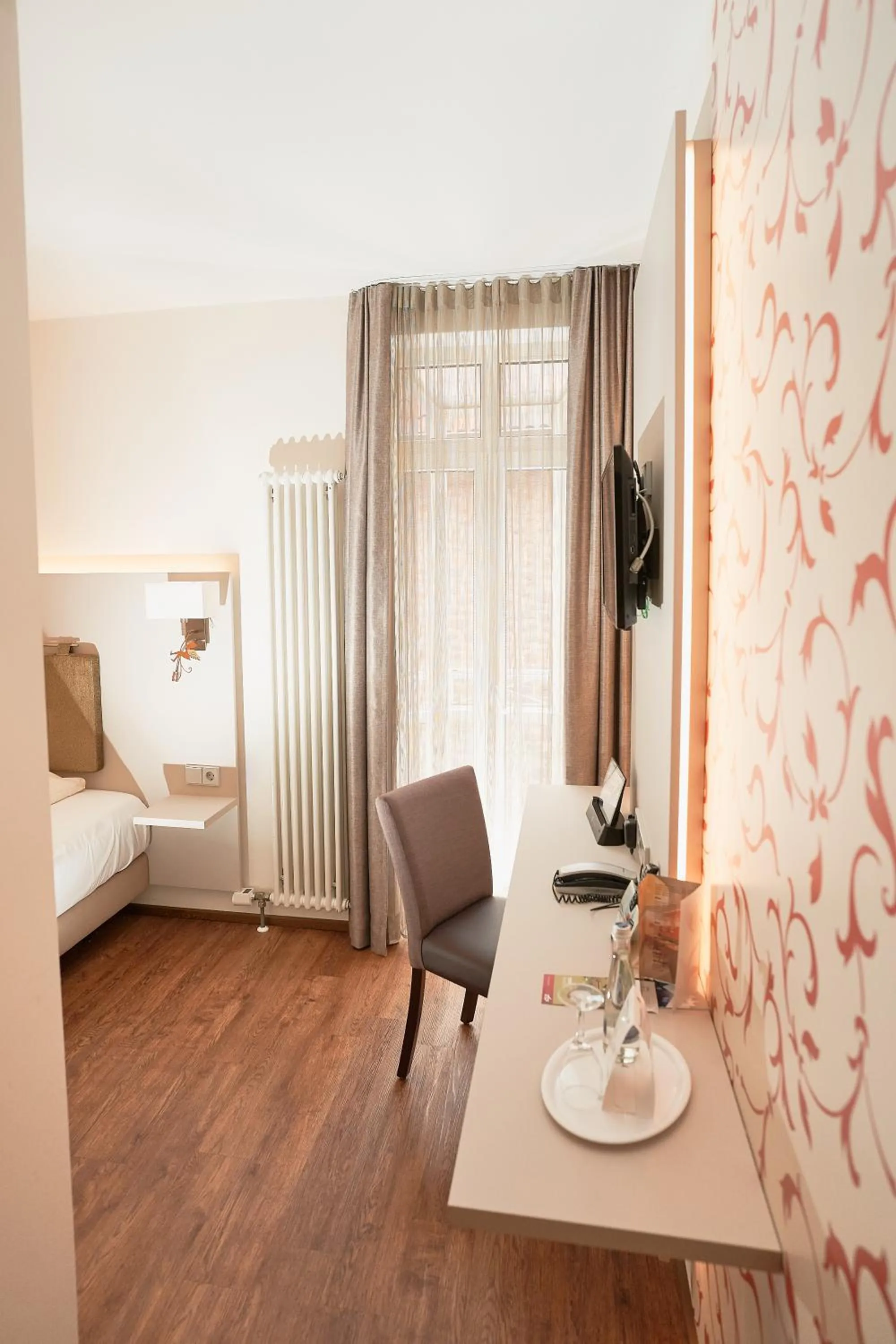 Photo of the whole room, Bed in Stadthotel Engel