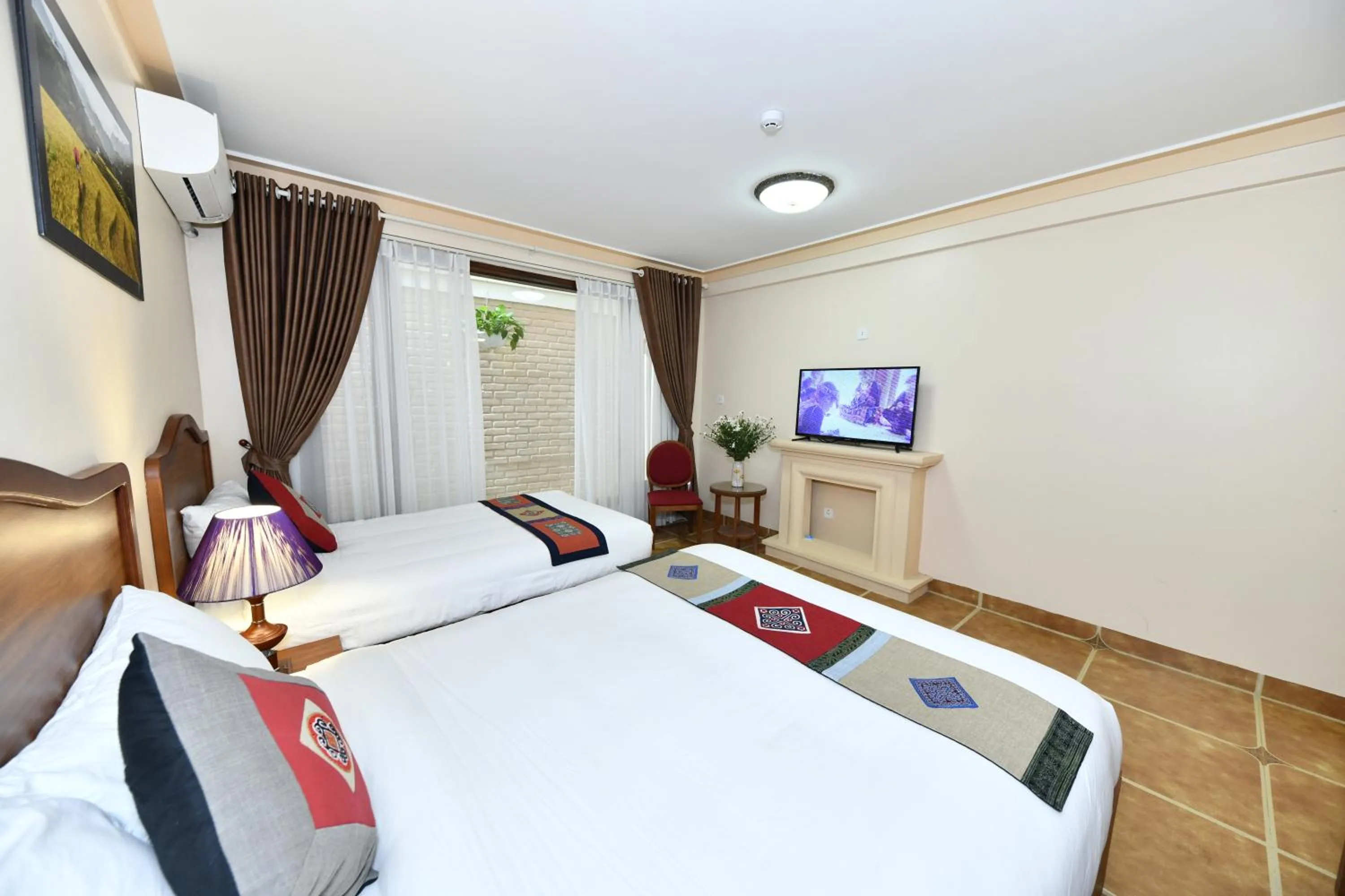 Patio, Bed in Sapa Symphony Hotel