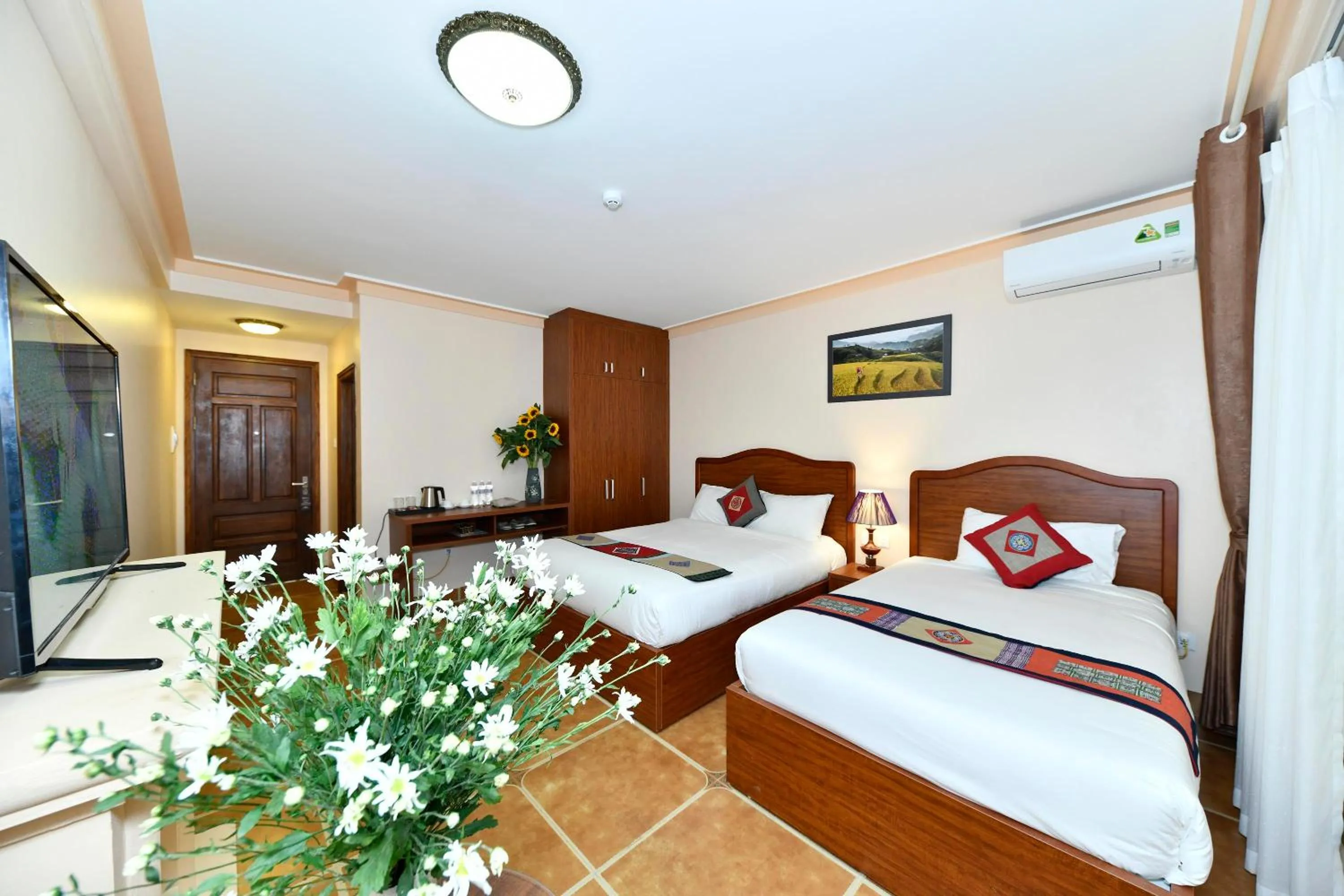 Standard Quadruple Room in Sapa Symphony Hotel