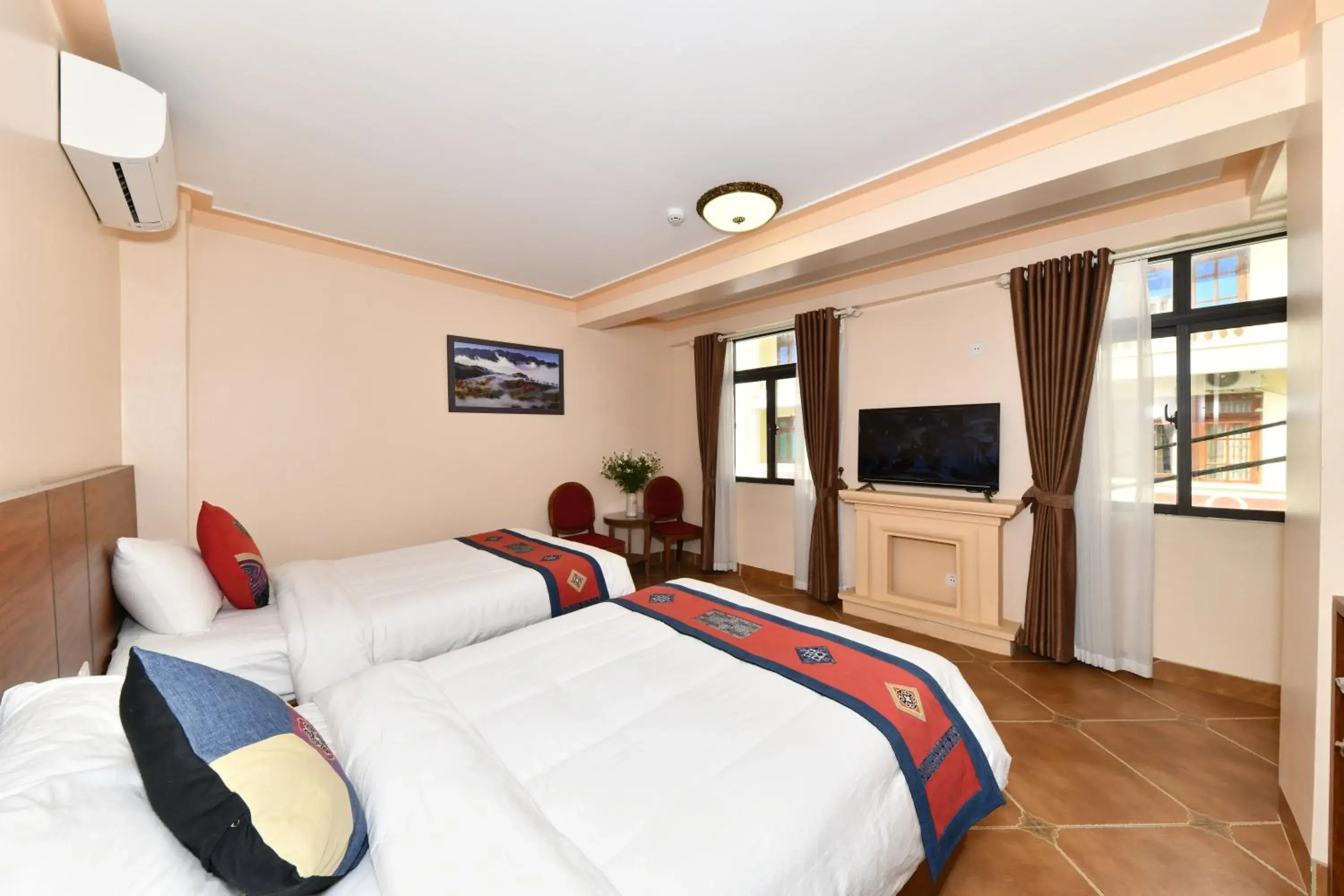 Bedroom, Bed in Sapa Symphony Hotel Bedroom, Bed in Sapa Symphony Hotel