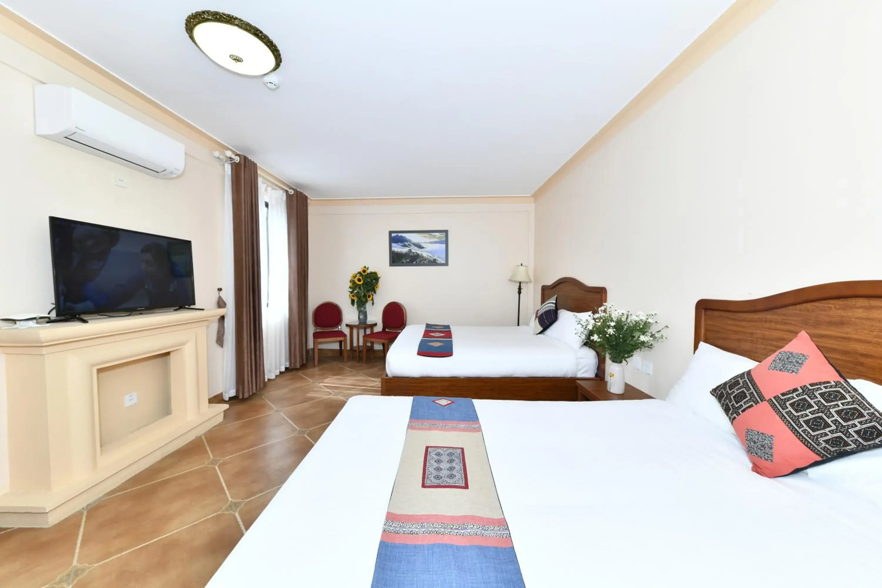 Bed in Sapa Symphony Hotel Bed in Sapa Symphony Hotel