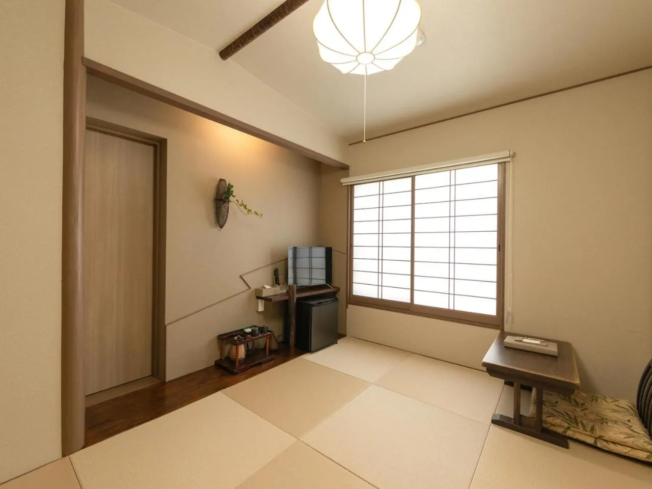 Bed in Shirahama no Yado Daigo