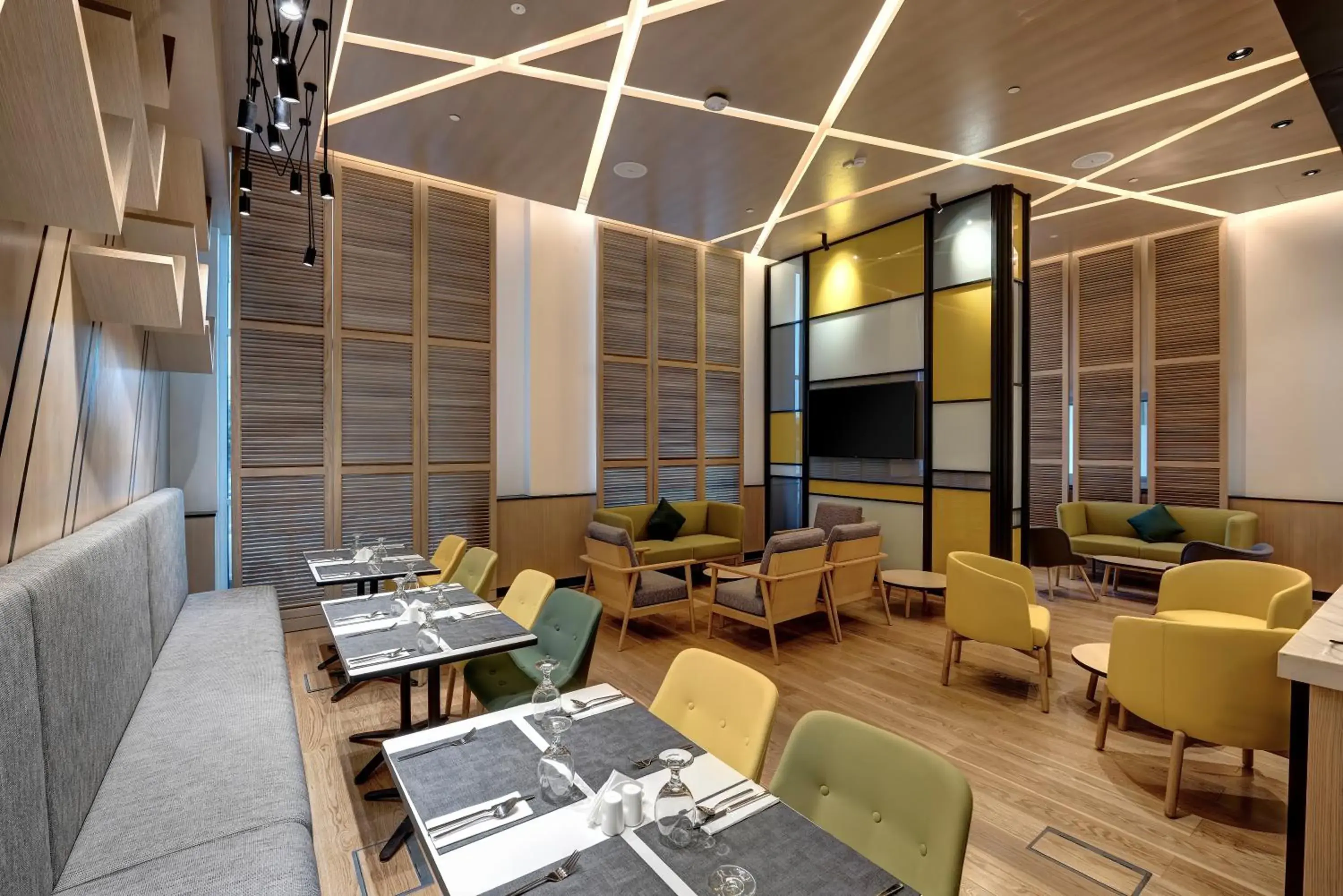 Restaurant/places to eat in URBAN Al Khoory Hotel Restaurant/places to eat in URBAN Al Khoory Hotel