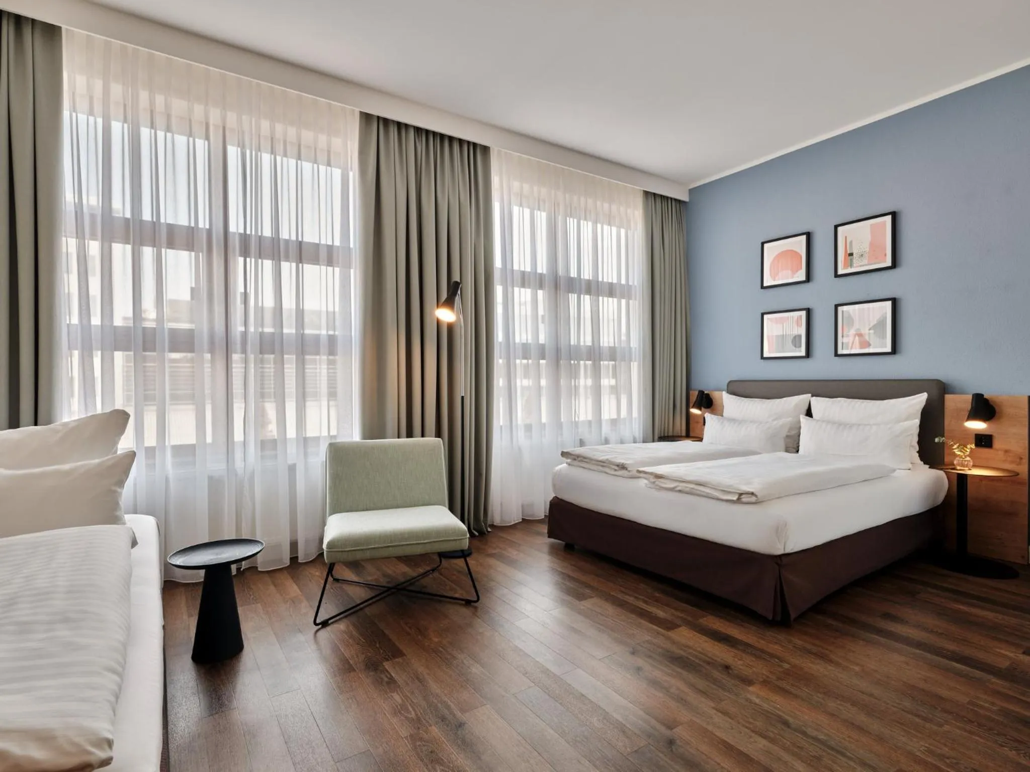 Photo of the whole room, Bed in Garner Hotel Berlin - Schöneberg by IHG