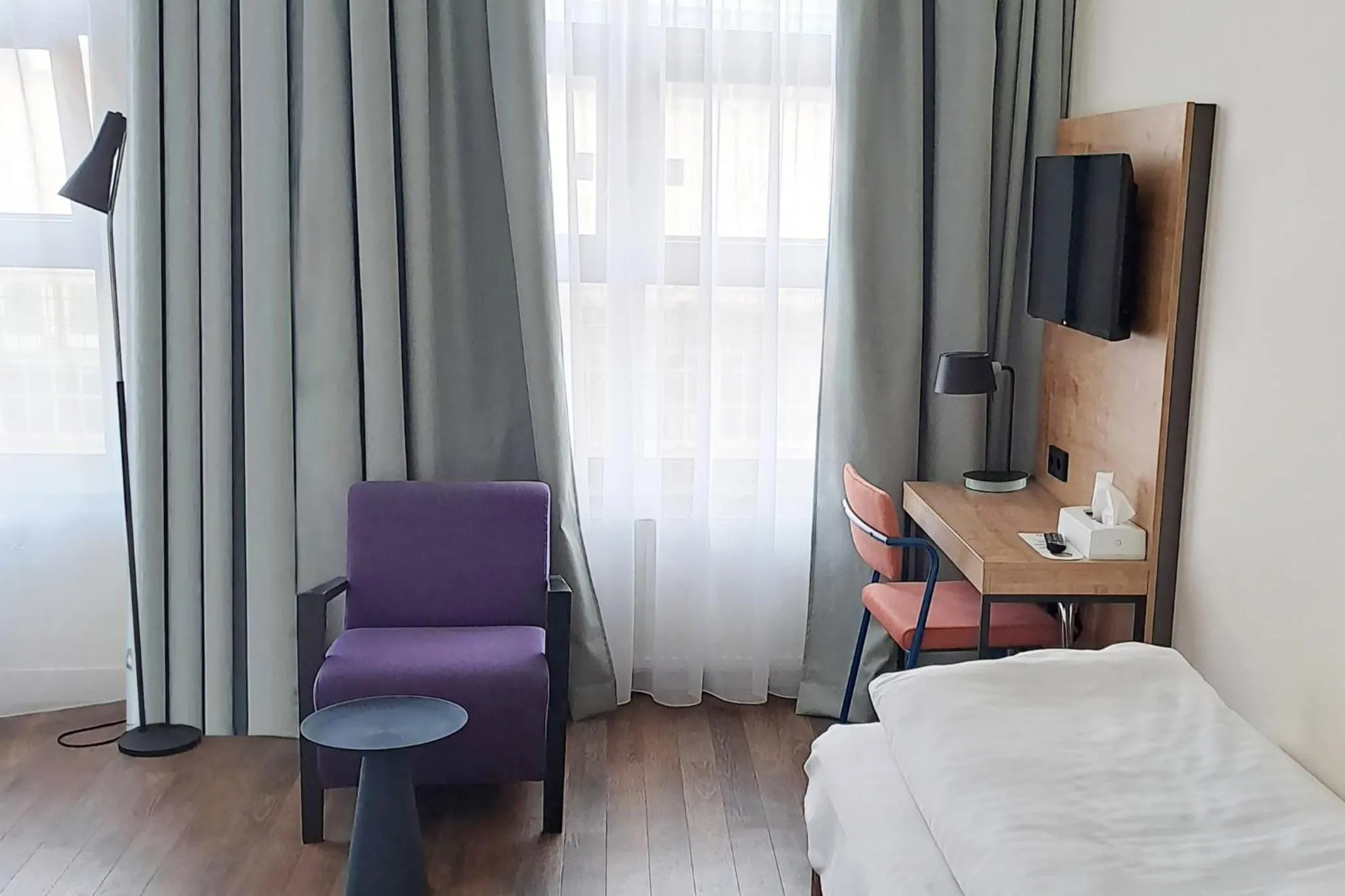 Photo of the whole room, Bed in Novum Hotel City B Berlin Centrum