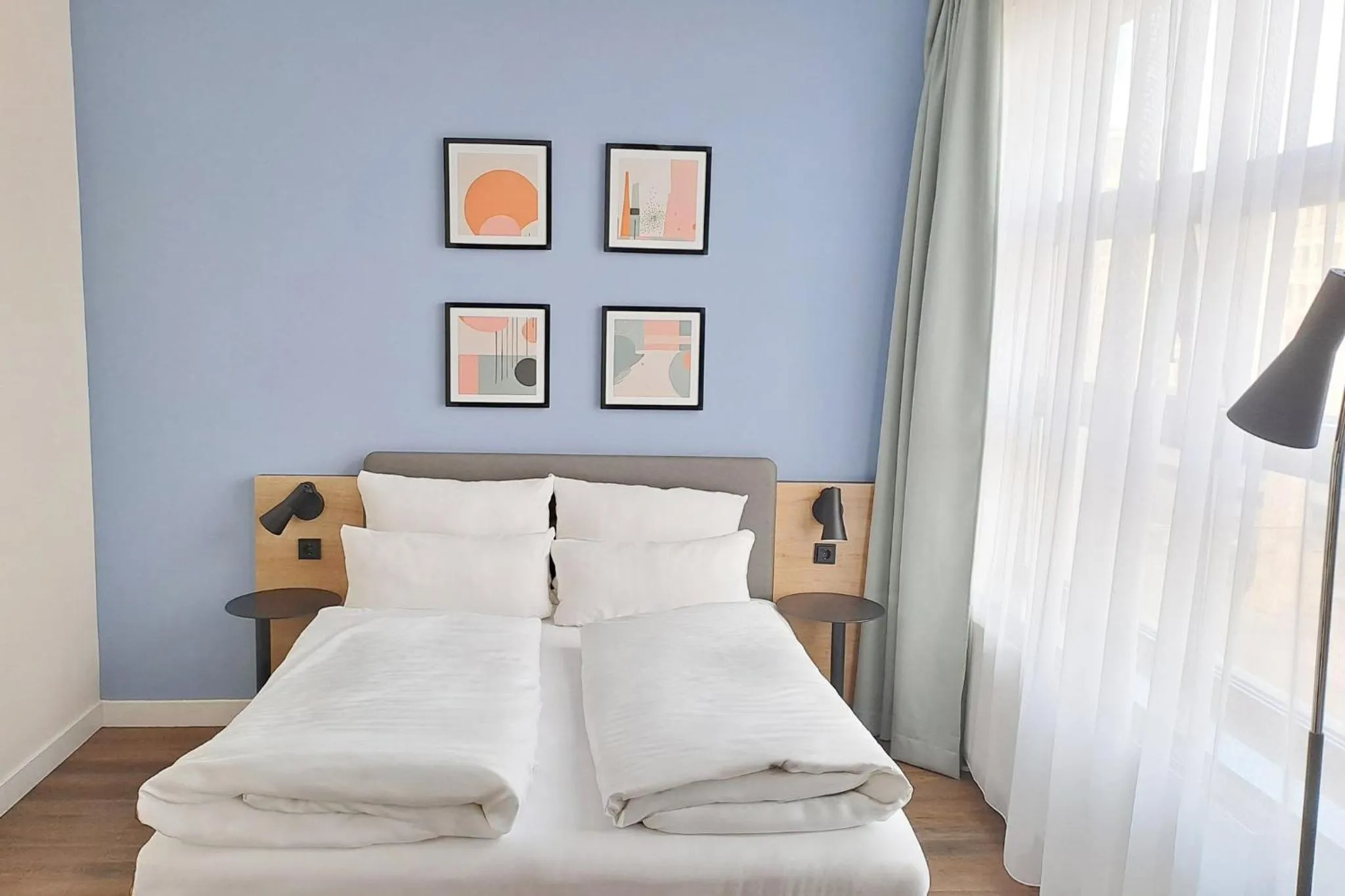 Photo of the whole room, Bed in Novum Hotel City B Berlin Centrum