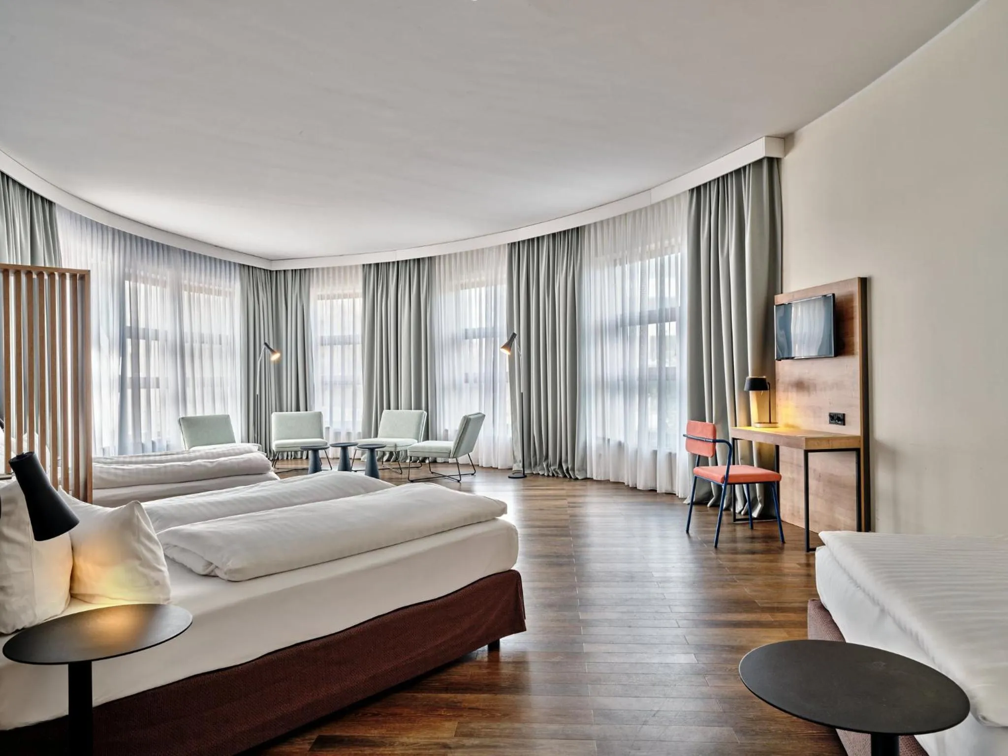 Photo of the whole room, Bed in Garner Hotel Berlin - Schöneberg by IHG