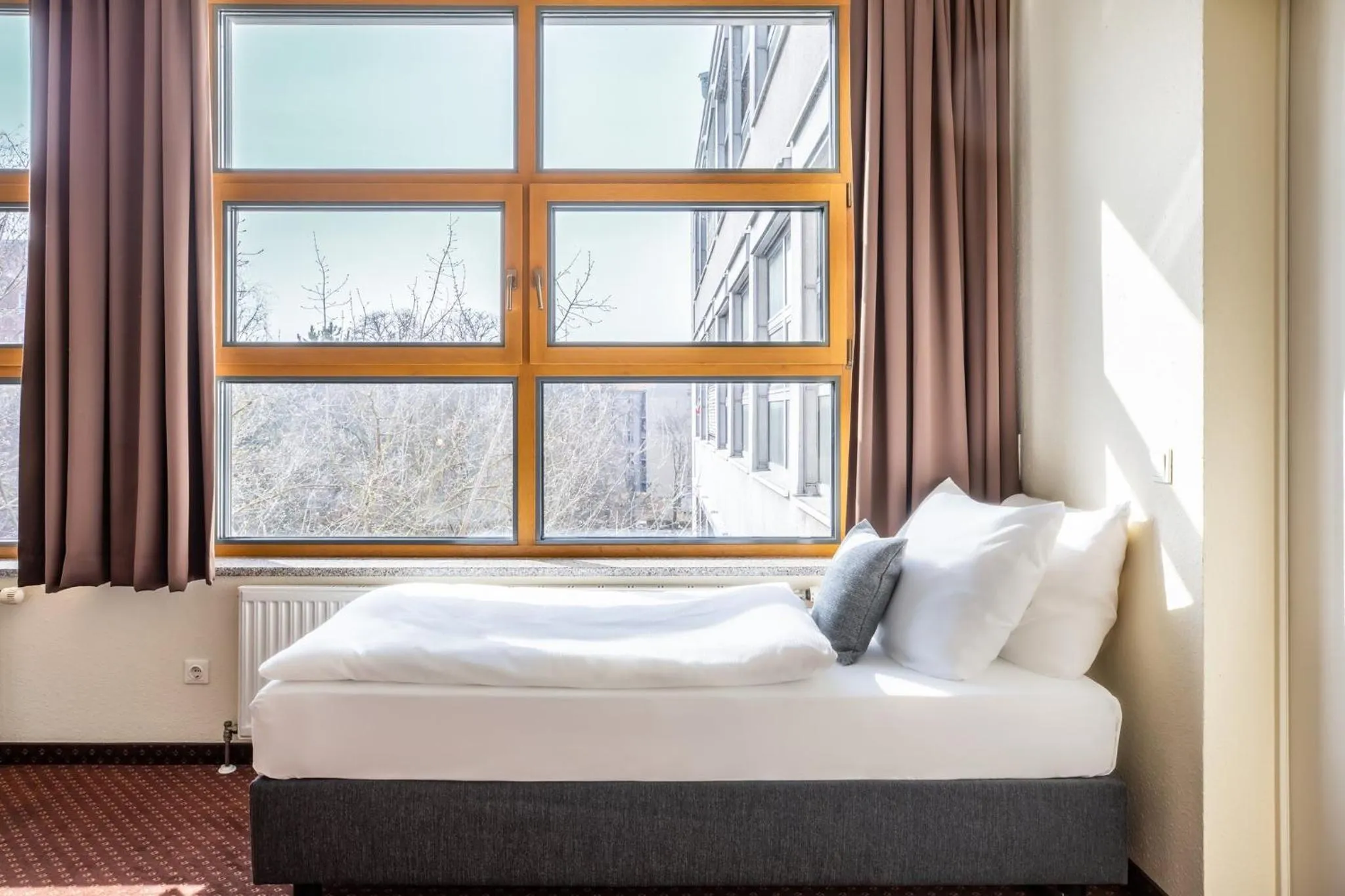 Photo of the whole room, Bed in Novum Hotel City B Berlin Centrum