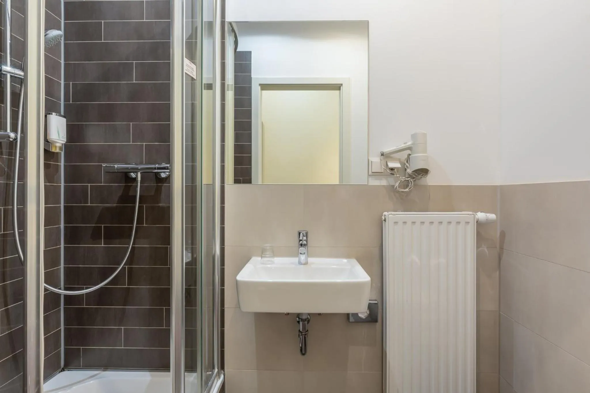 Bathroom in Novum Hotel City B Berlin Centrum