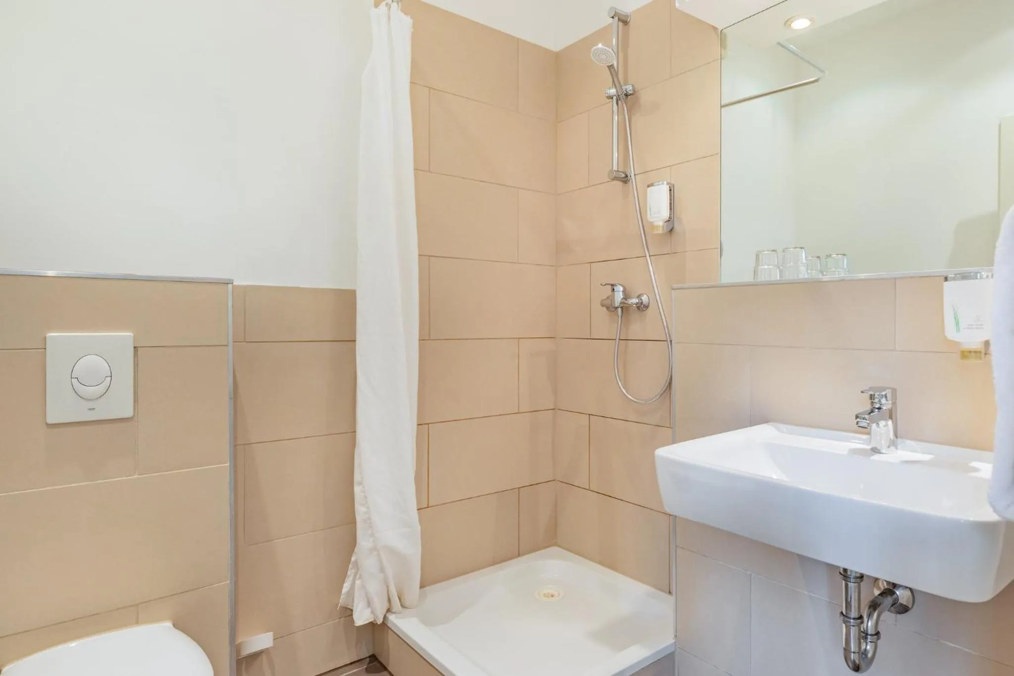 Bathroom in Novum Hotel City B Berlin Centrum