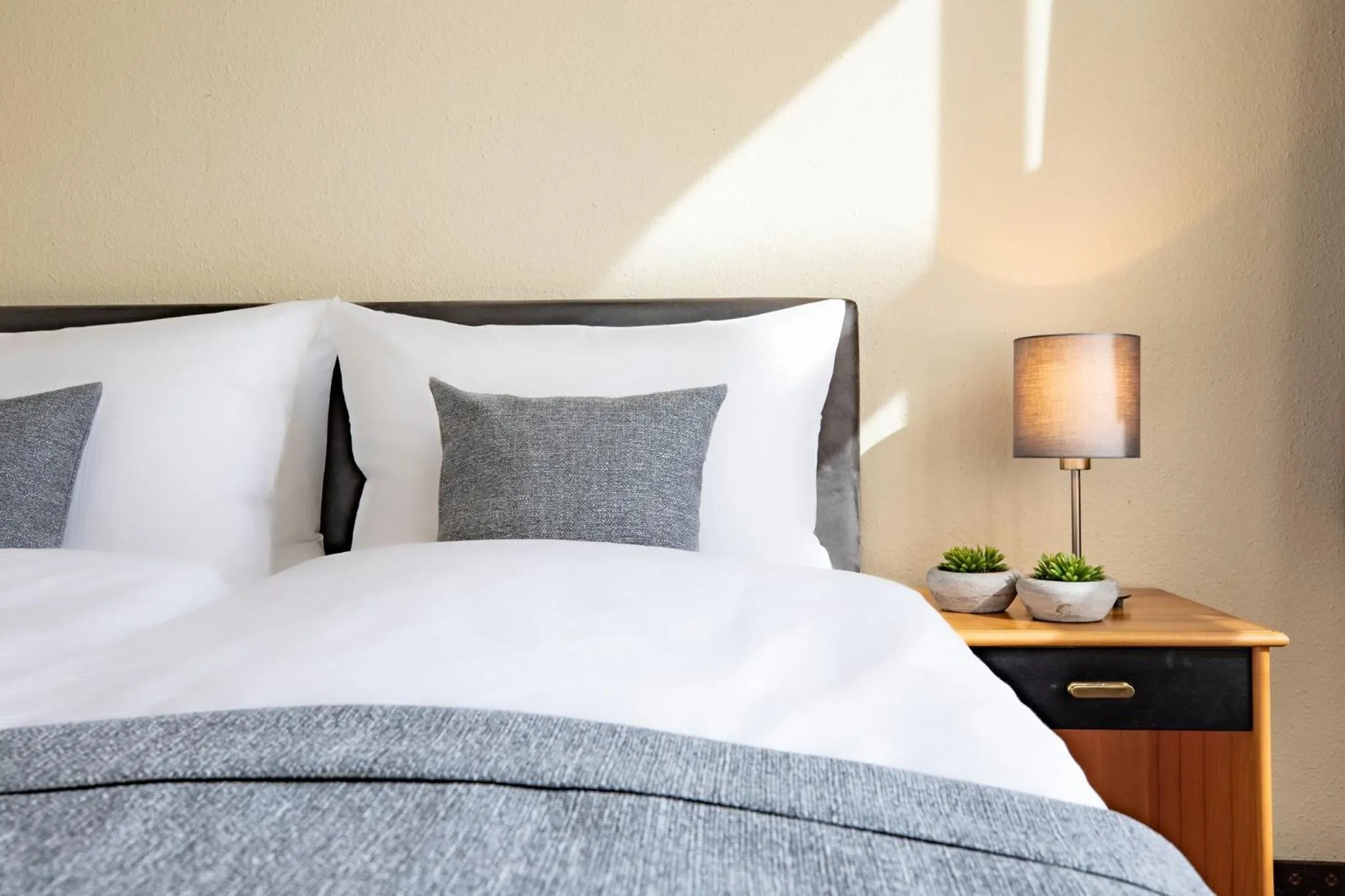 Photo of the whole room, Bed in Novum Hotel City B Berlin Centrum